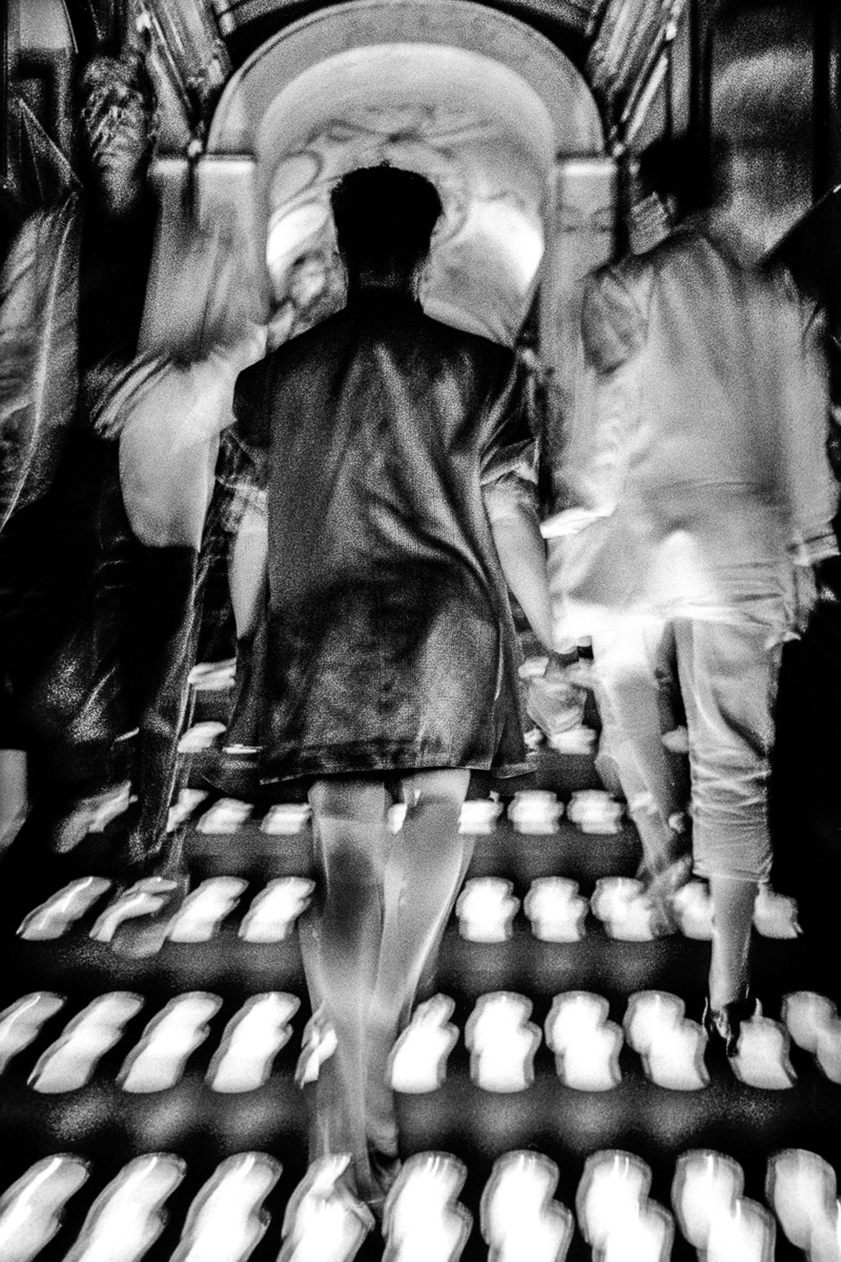 Ken Schles - INVISIBLE CITY / NIGHT WALK 1983-1989 - Howard Greenberg Gallery - 2015