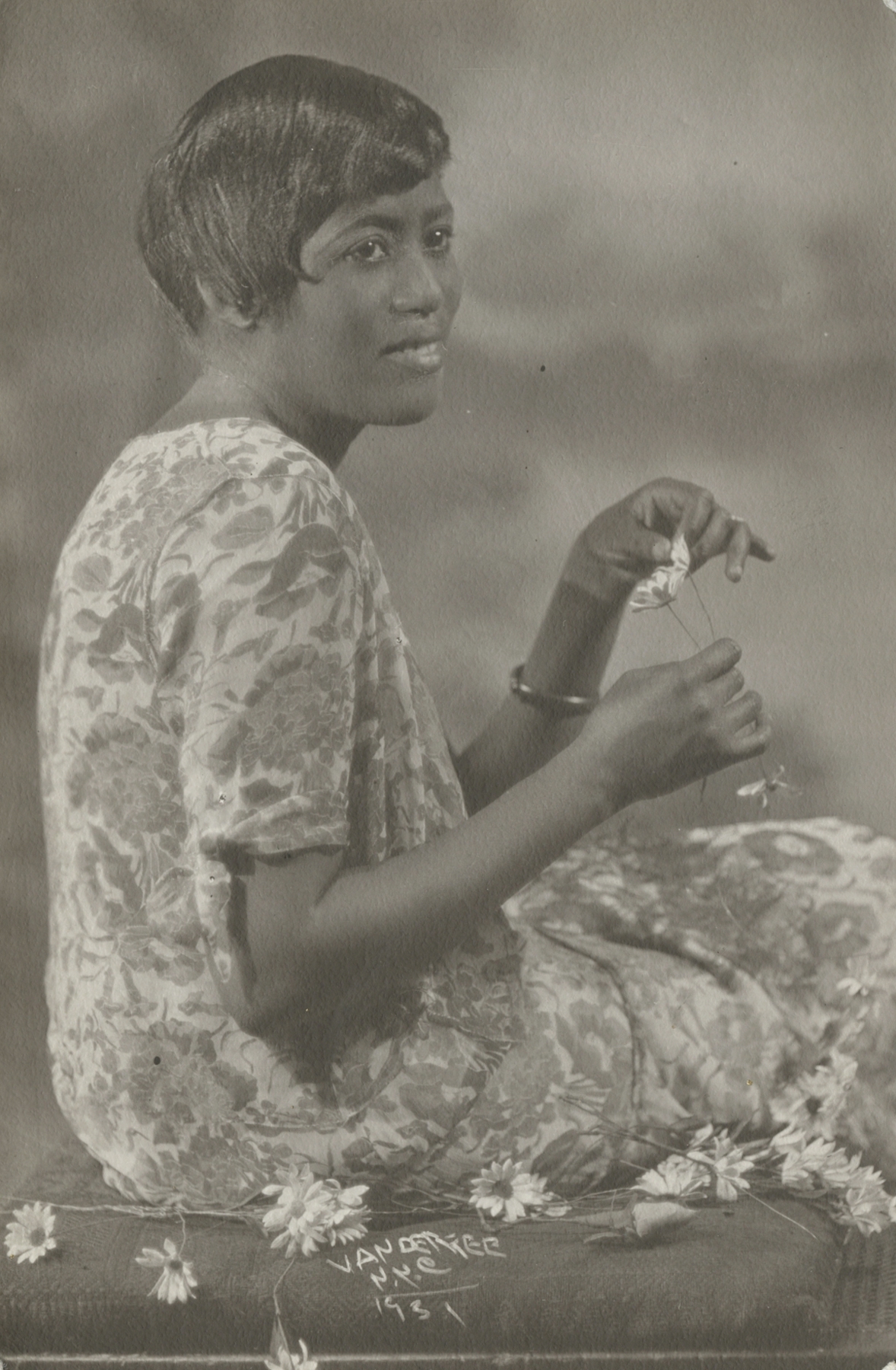 James Van Der Zee - Daisy, 1931 - Howard Greenberg Gallery - 2019