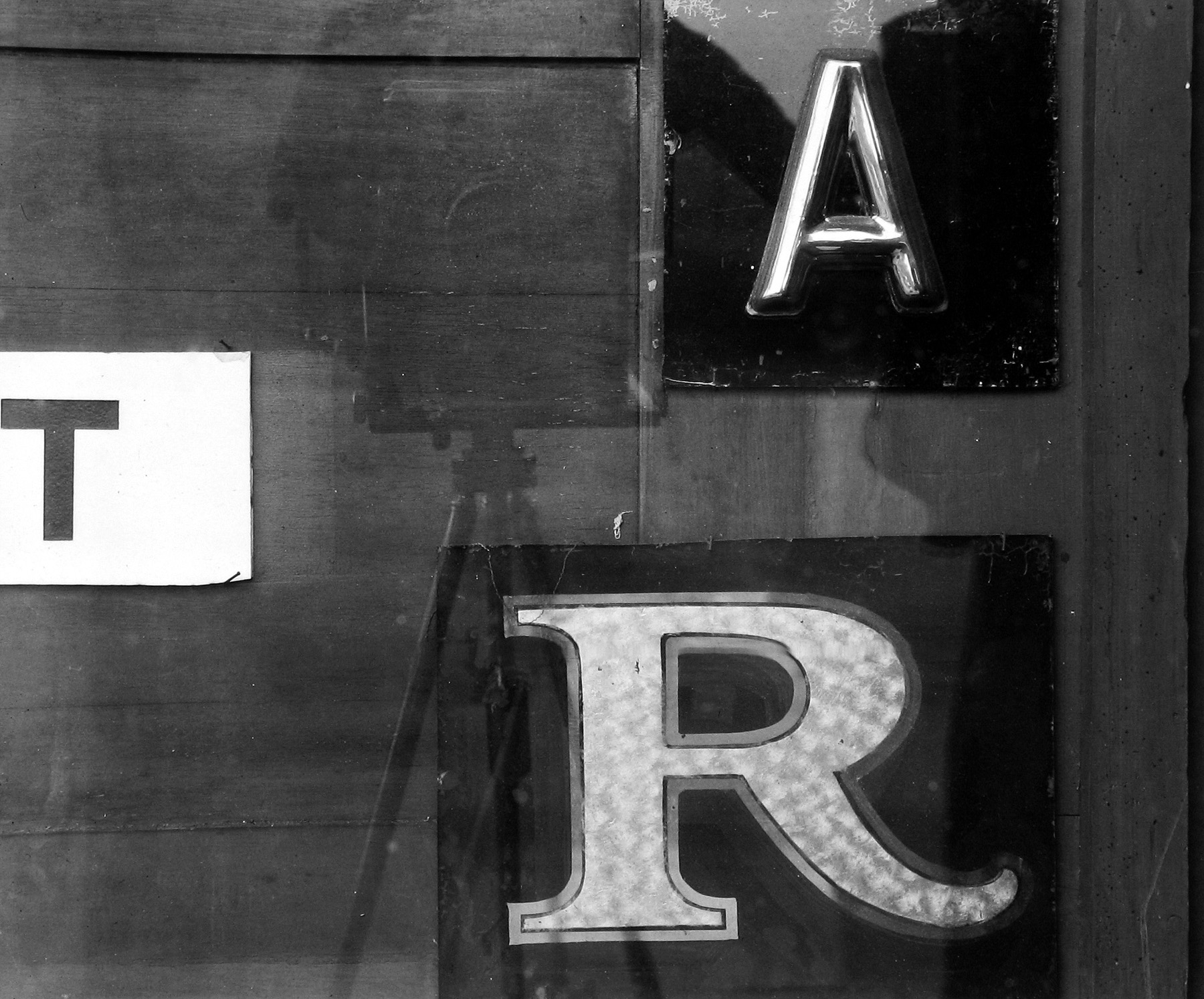 Arnold Newman - Letters, New York City, 1941 - Howard Greenberg Gallery - 2018