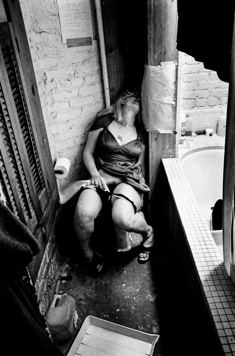 Ken Schles - INVISIBLE CITY / NIGHT WALK 1983-1989 - Howard Greenberg Gallery - 2015