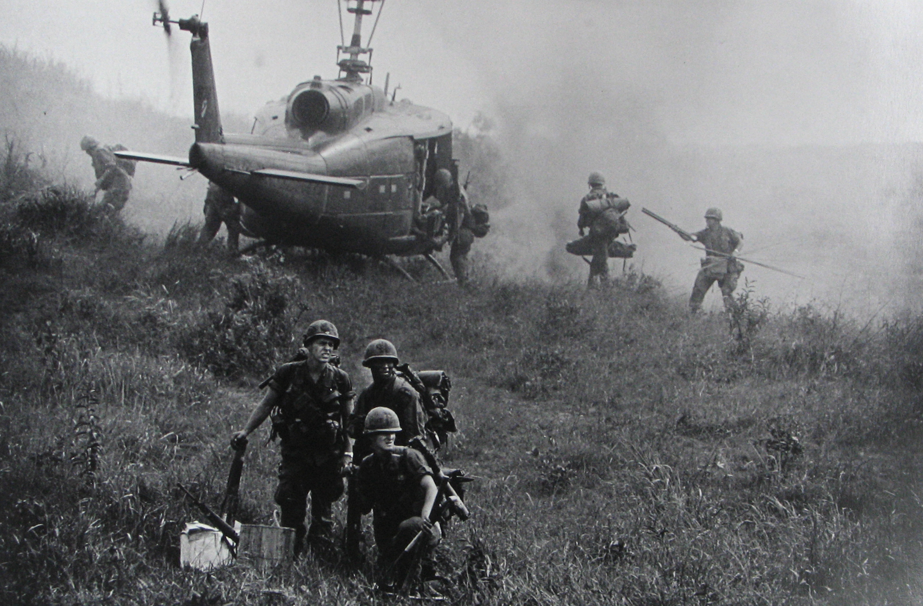 Philip Jones Griffiths: Maelstrom 2011 Howard Greenberg Gallery