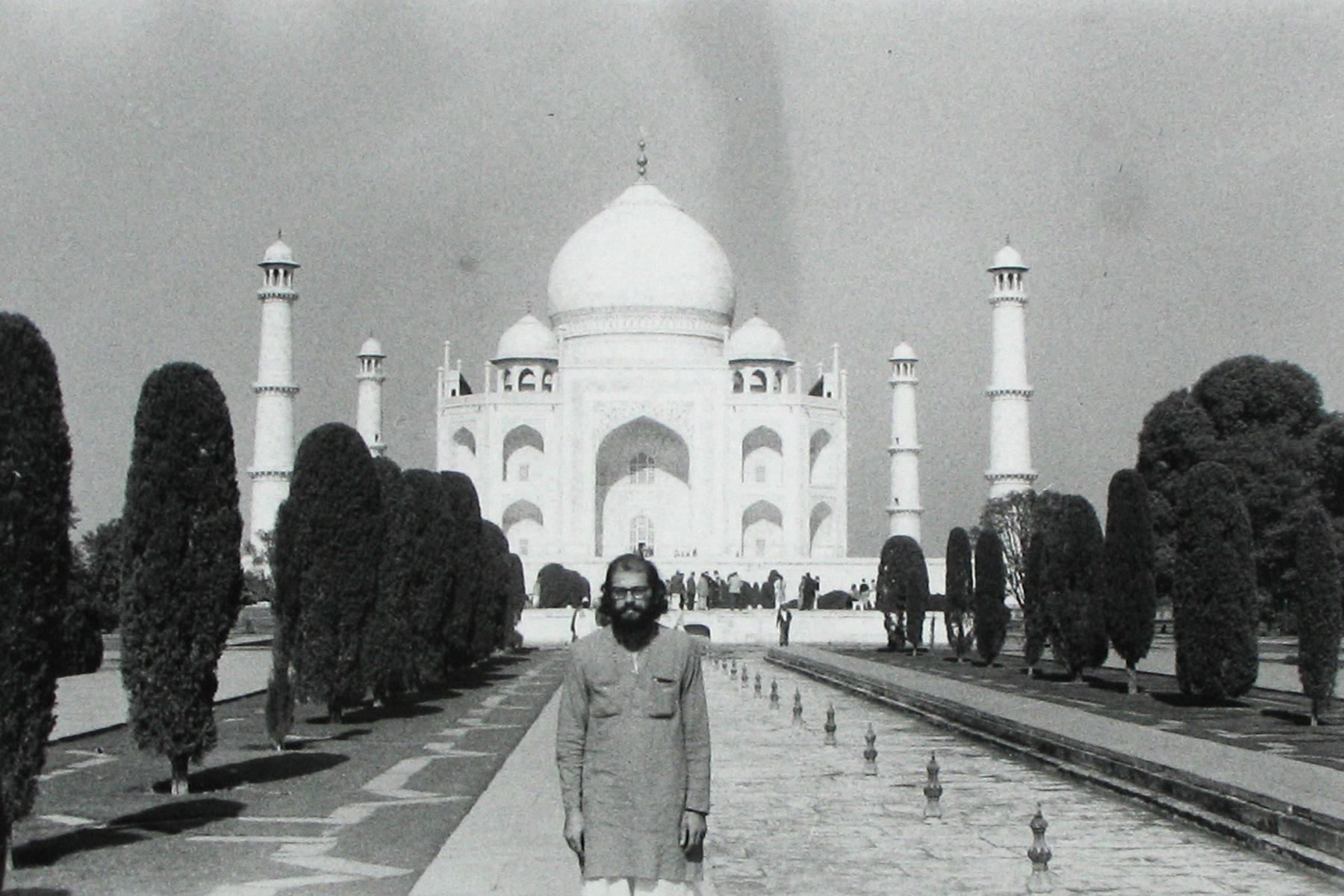 Allen Ginsberg - Ginsberg - Howard Greenberg Gallery - 2011