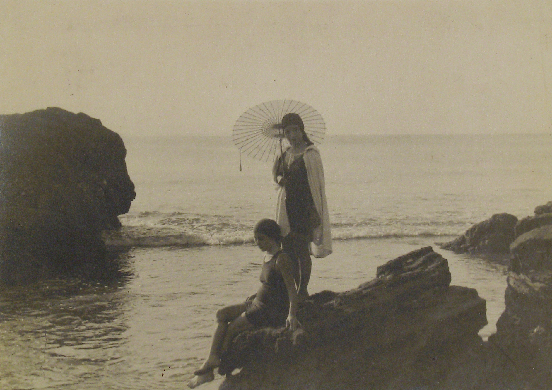 Photographers of Japanese Descent 2008 Howard Greenberg Gallery