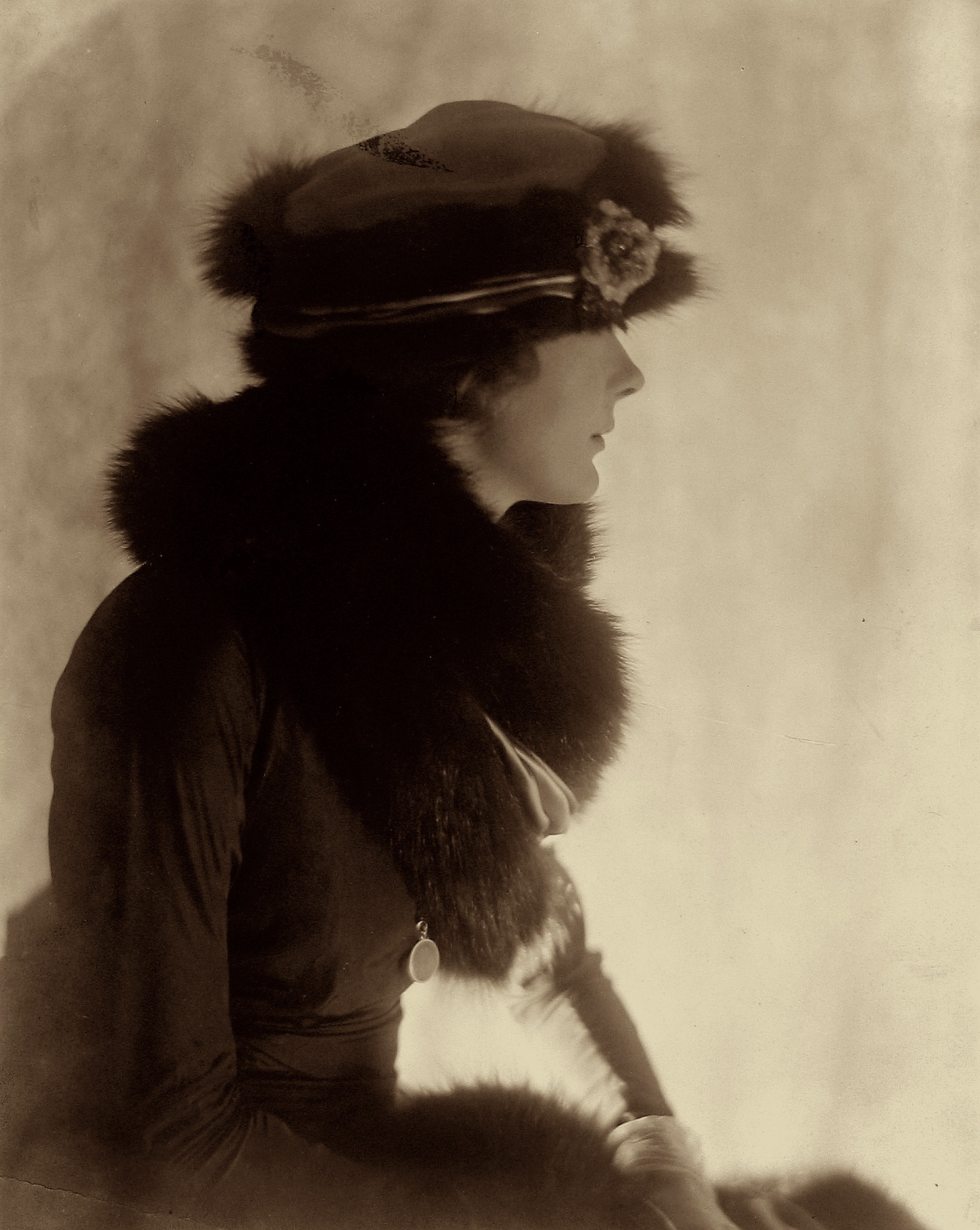 The Heartbeat of Fashion 2010 Howard Greenberg Gallery