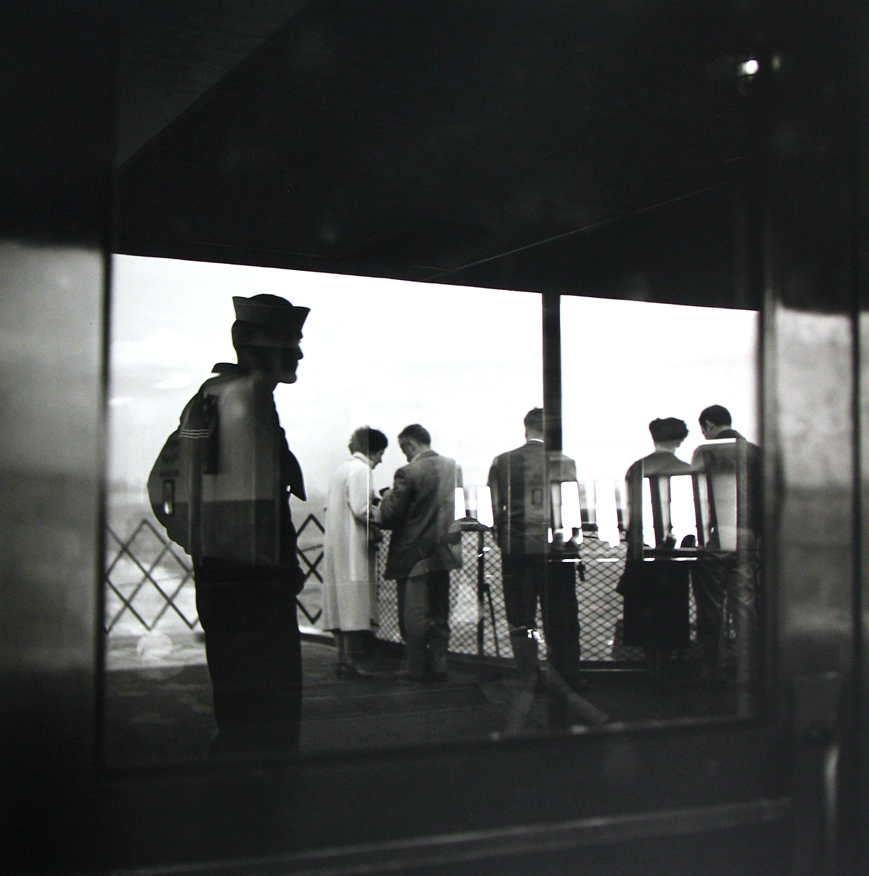 Vivian Maier: Photographs from the Maloof Collection 2011 howard greenberg gallery