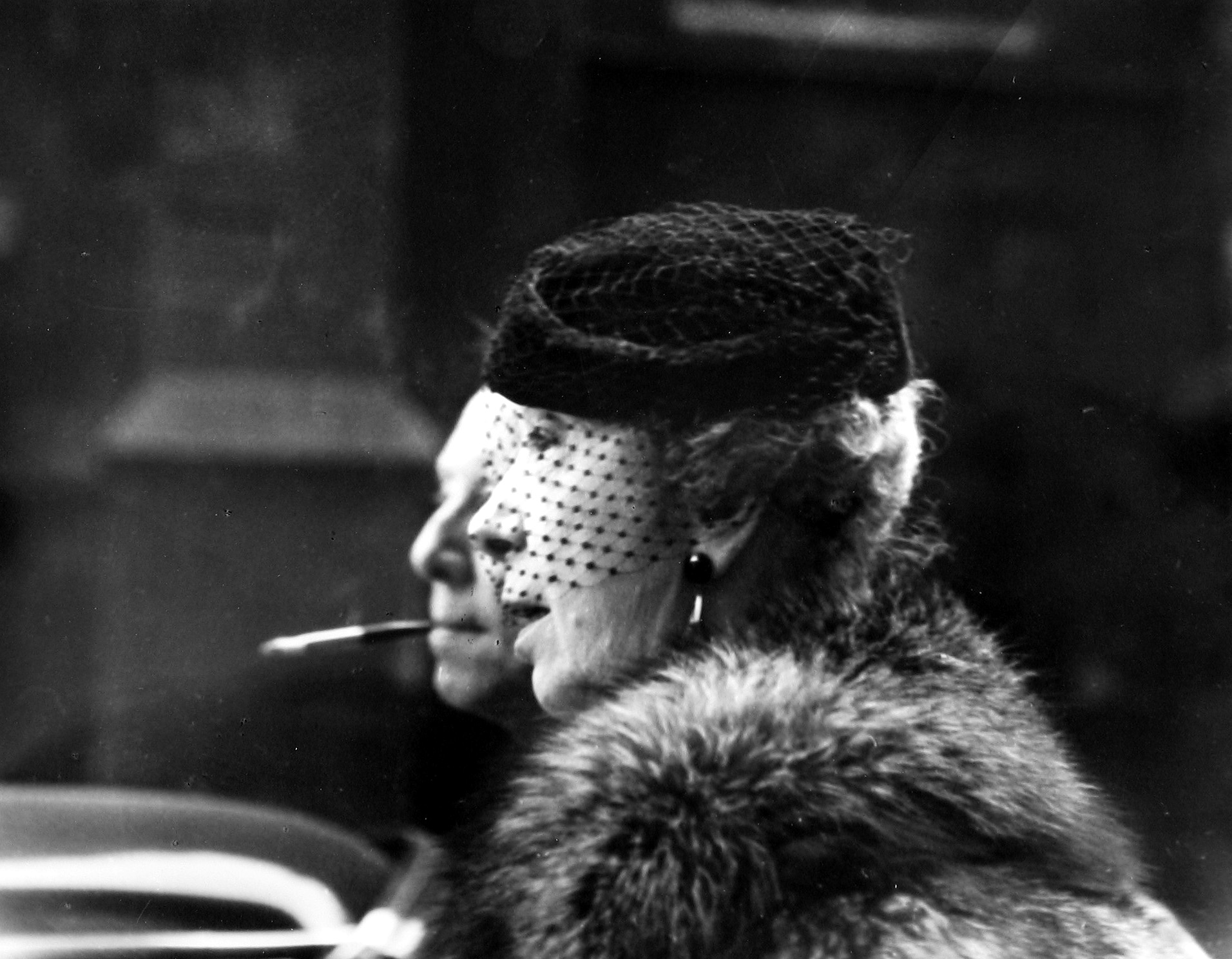 Leon Levinstein: Living in the Edge 2010 Howard Greenberg Gallery