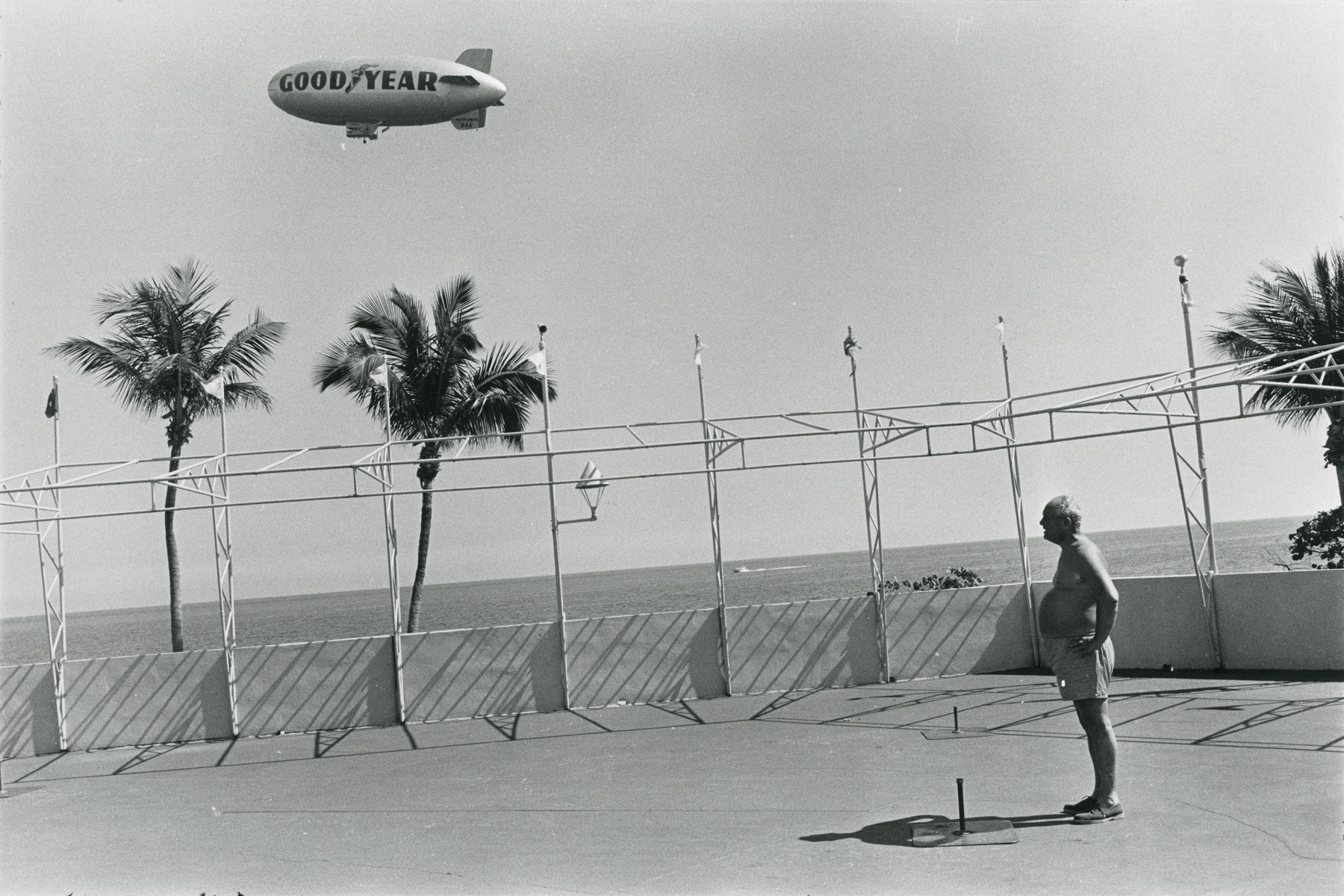 Joel Meyerowitz - 50 Years of Photographs Part I: 1962 - 1977 2012 Howard Greenberg Gallery
