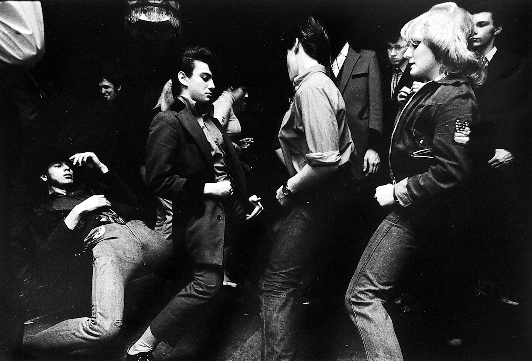 Right of Passage: Youth Culture from Mid-Century 2006 howard greenberg gallery