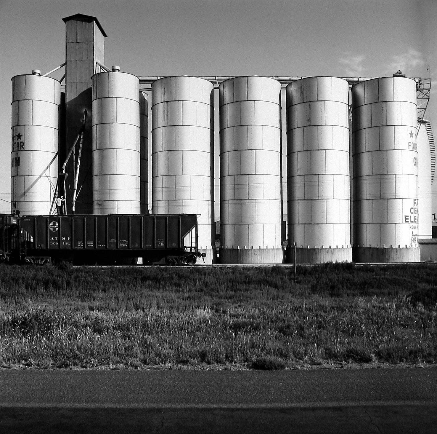 Frank Gohlke 2005 howard greenberg gallery