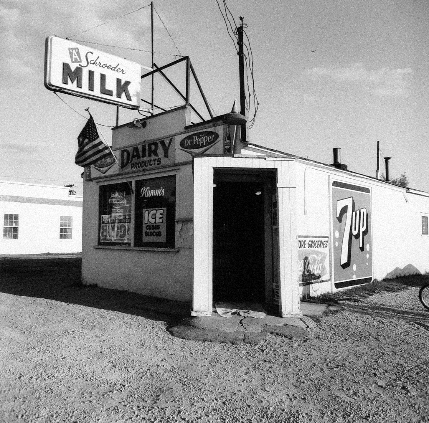 Six from the Seventies: The Last Years of Modern Photography 2004 Howard Greenberg Gallery