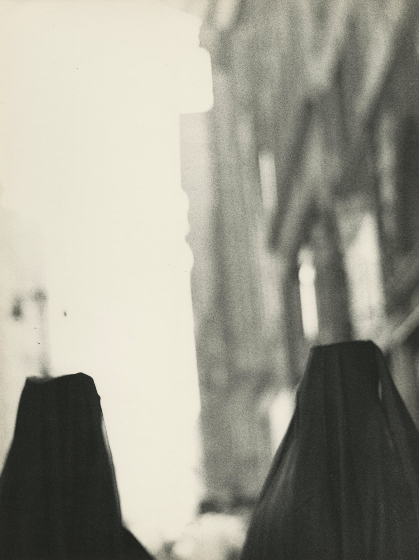 Saul Leiter - Howard Greenberg Gallery - Early Black and White - 2014
