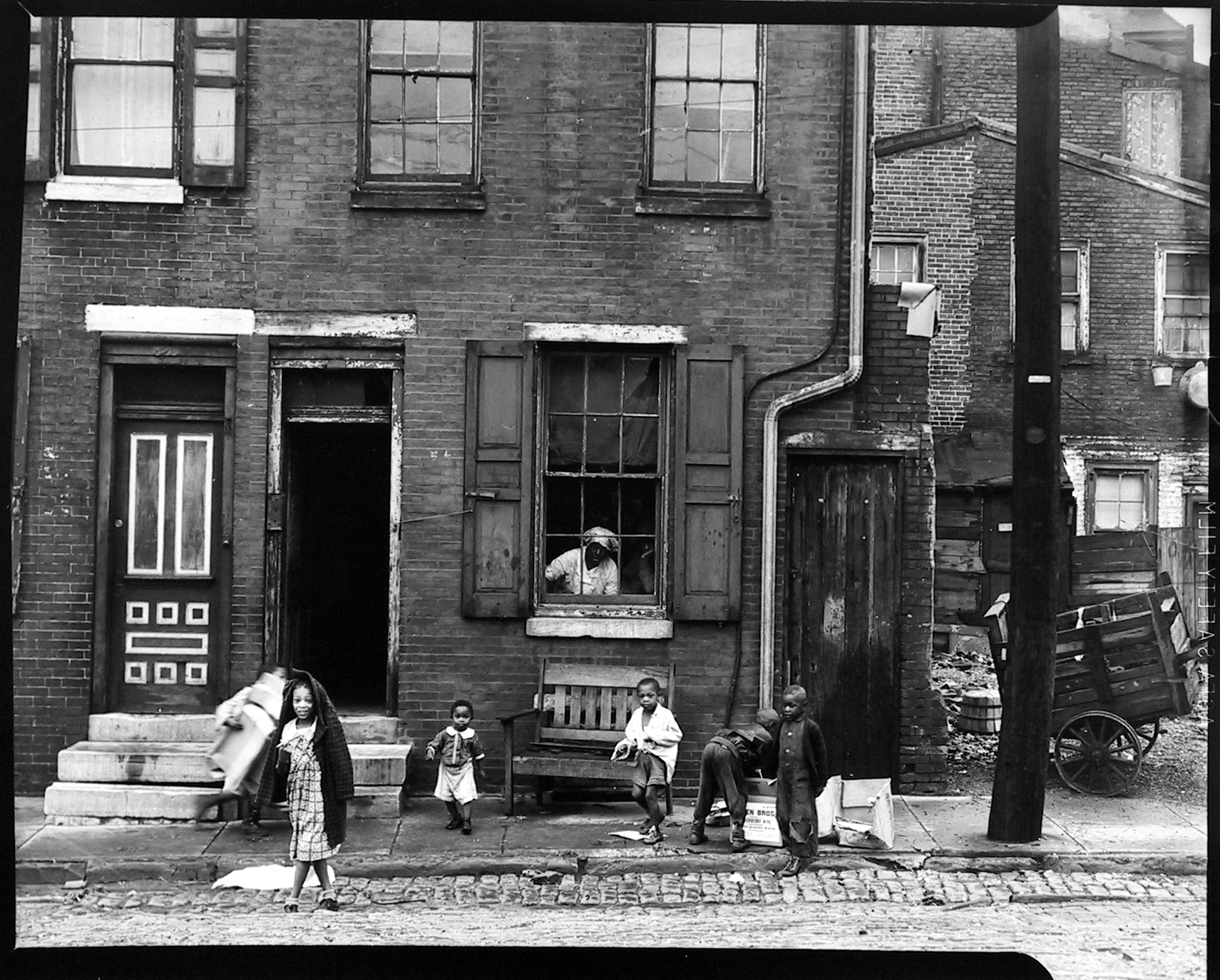 Peter Sekaer: An Untold Story 2010 Howard Greenberg Gallery