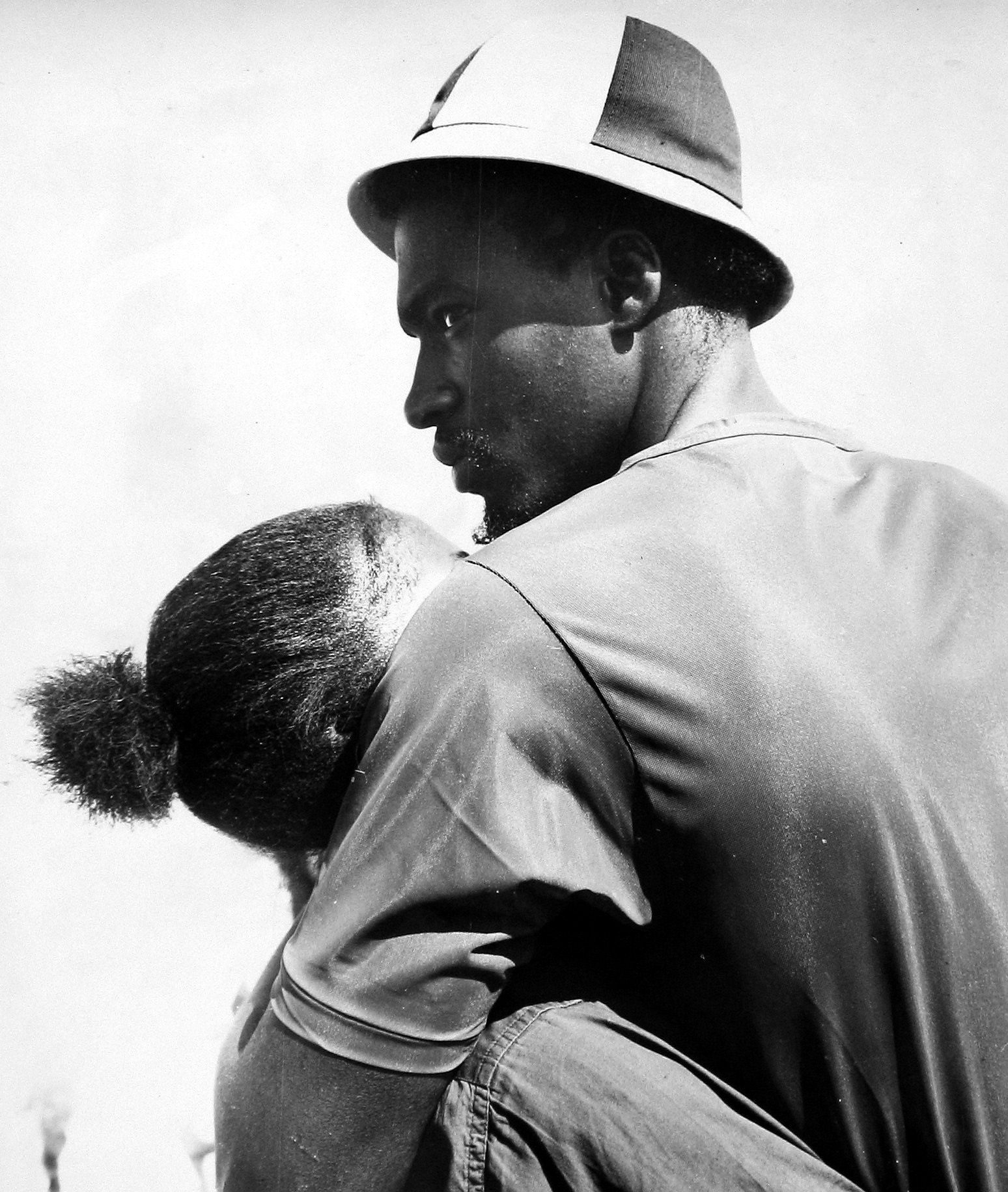 Leon Levinstein: Living in the Edge 2010 Howard Greenberg Gallery