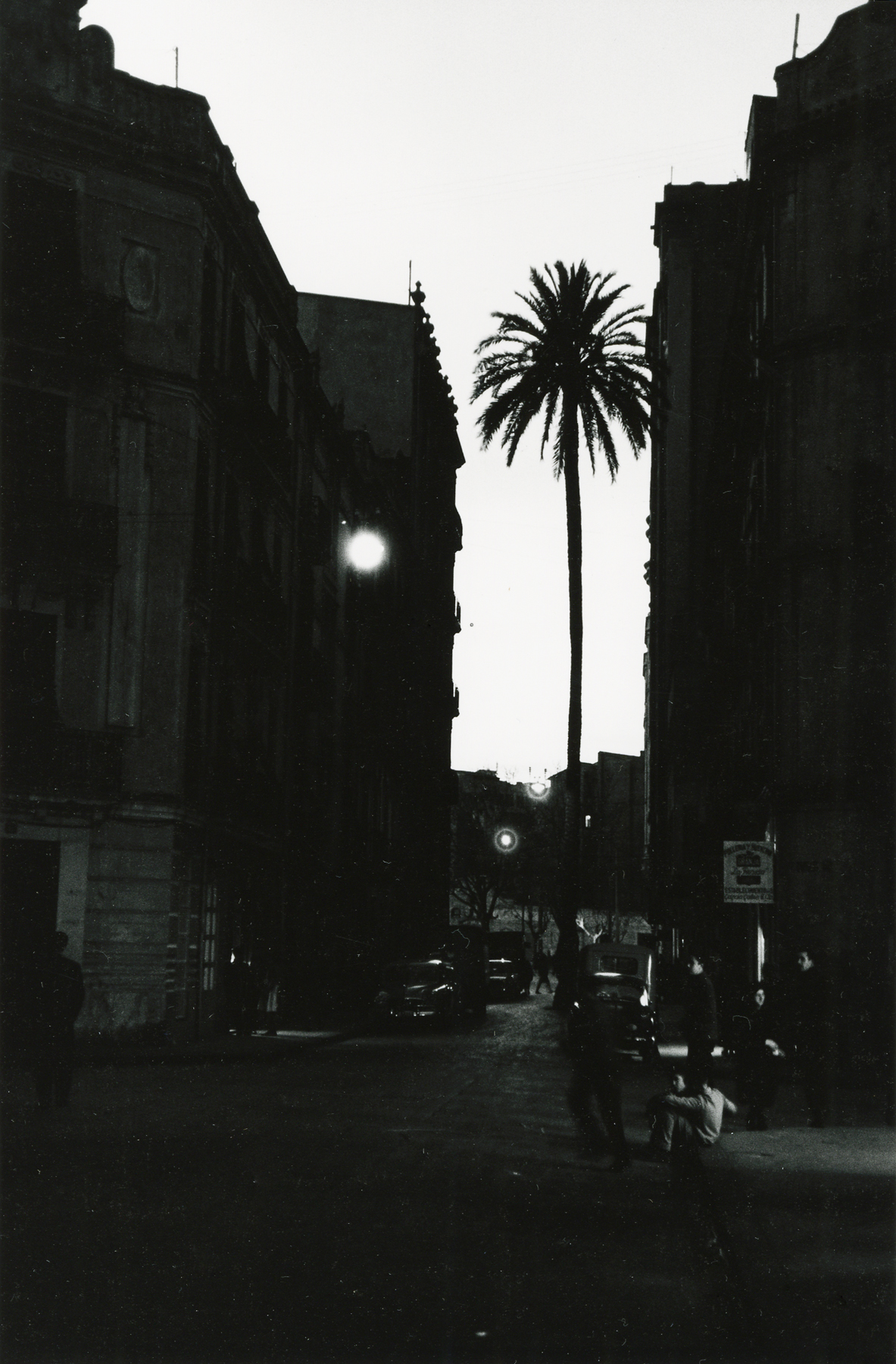 Ray K. Metzker - 61 O-22, Europe, 1961 - Howard Greenberg Gallery - 2019