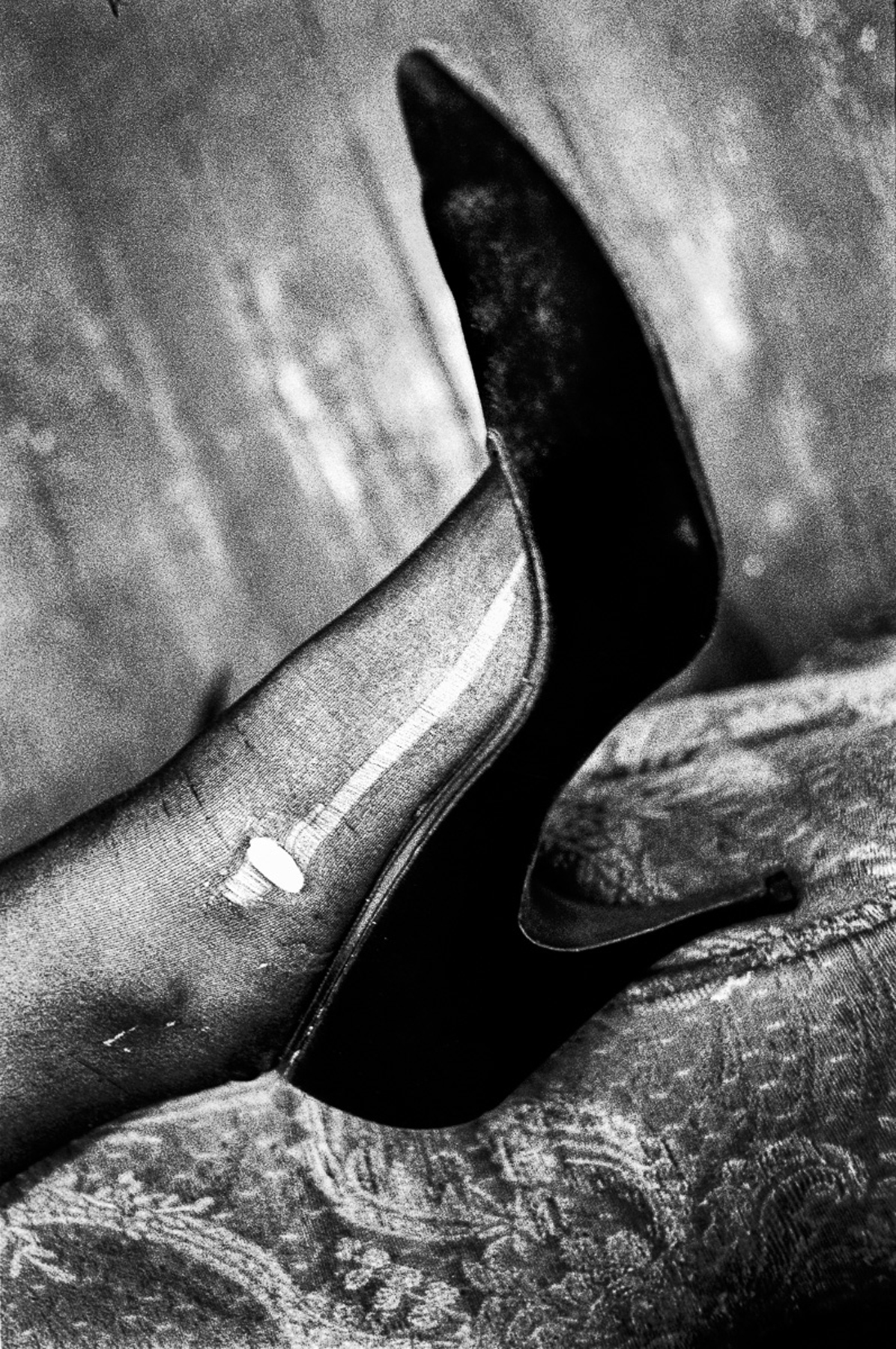 Ken Schles - INVISIBLE CITY / NIGHT WALK 1983-1989 - Howard Greenberg Gallery - 2015