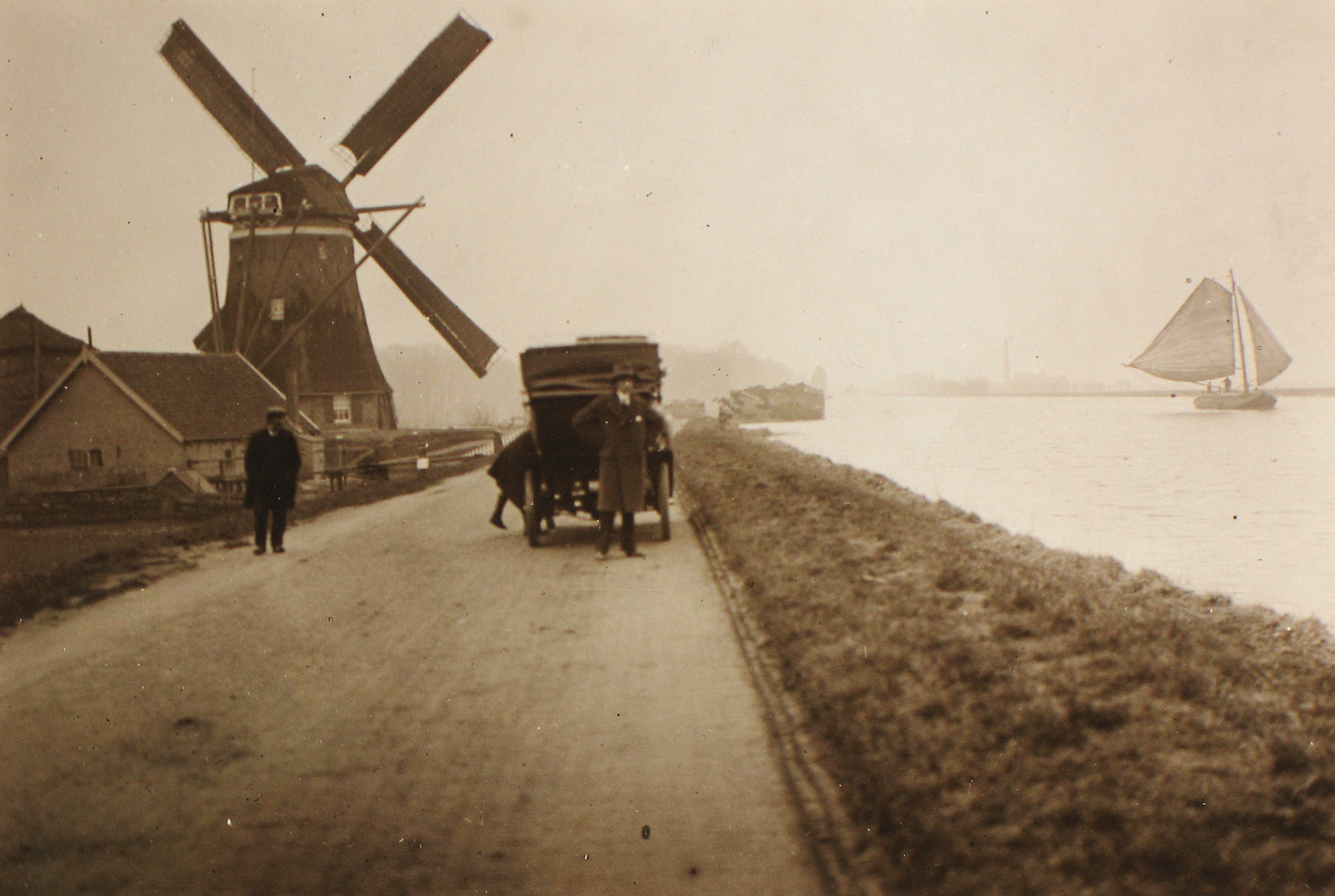 Jacques Henri Lartigue: A New Paradise 2009 howard greenberg gallery