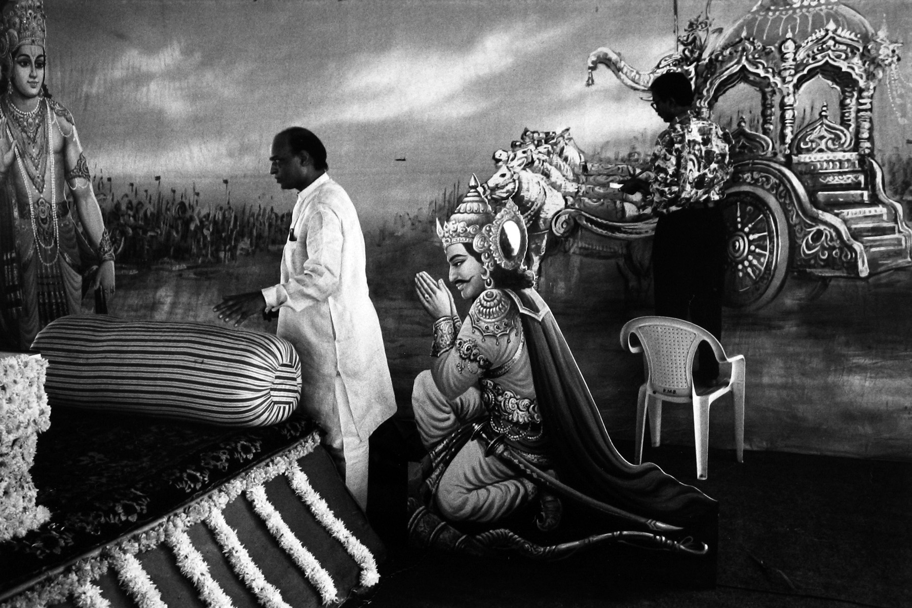 Betsy Karel: Bombay Jadoo 2009 Howard Greenberg Gallery