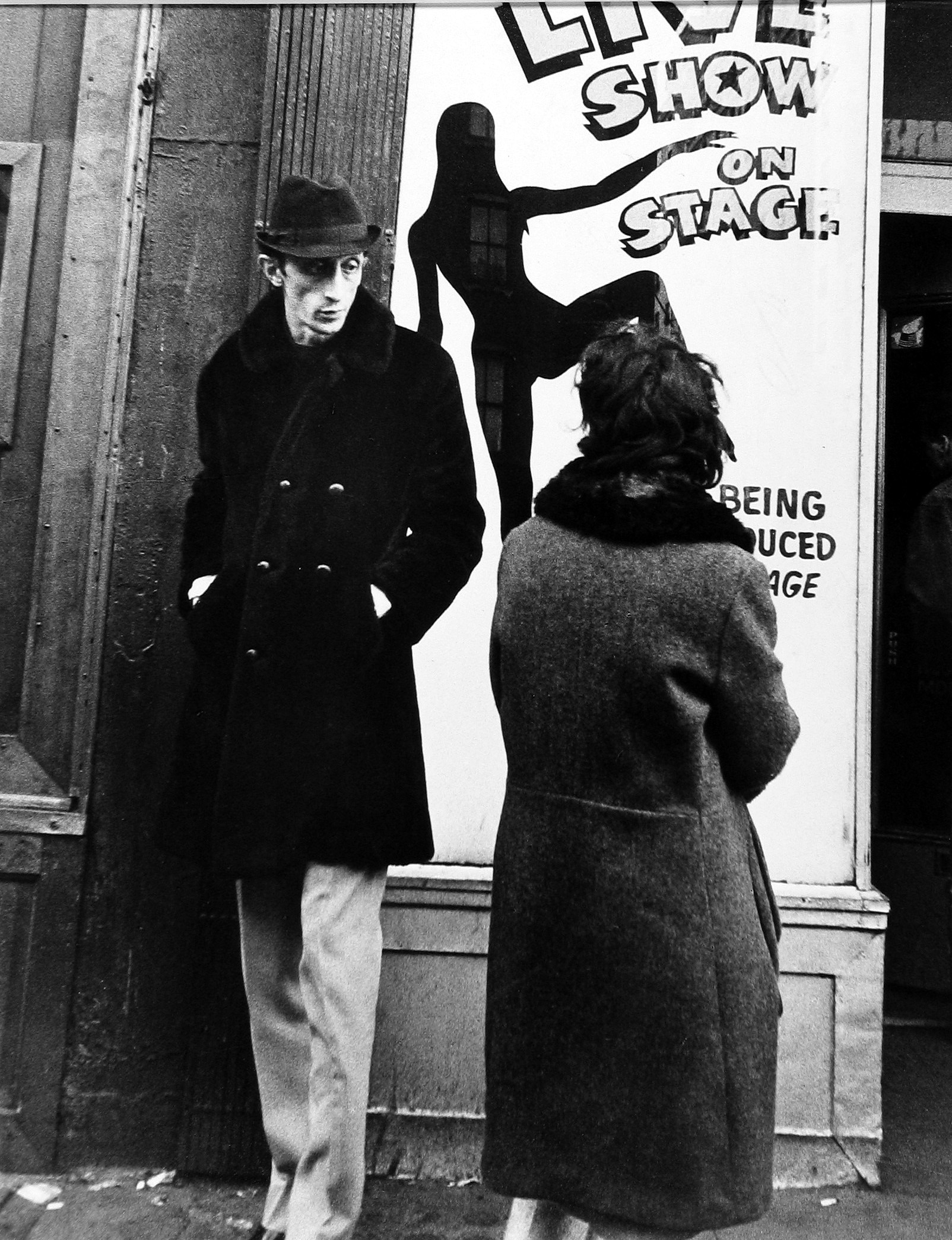 Leon Levinstein: Living in the Edge 2010 Howard Greenberg Gallery