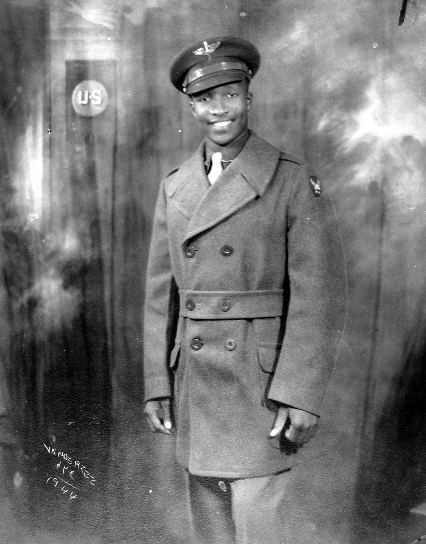 James Van Der Zee - Soldier, 1944 - Howard Greenberg Gallery - 2019