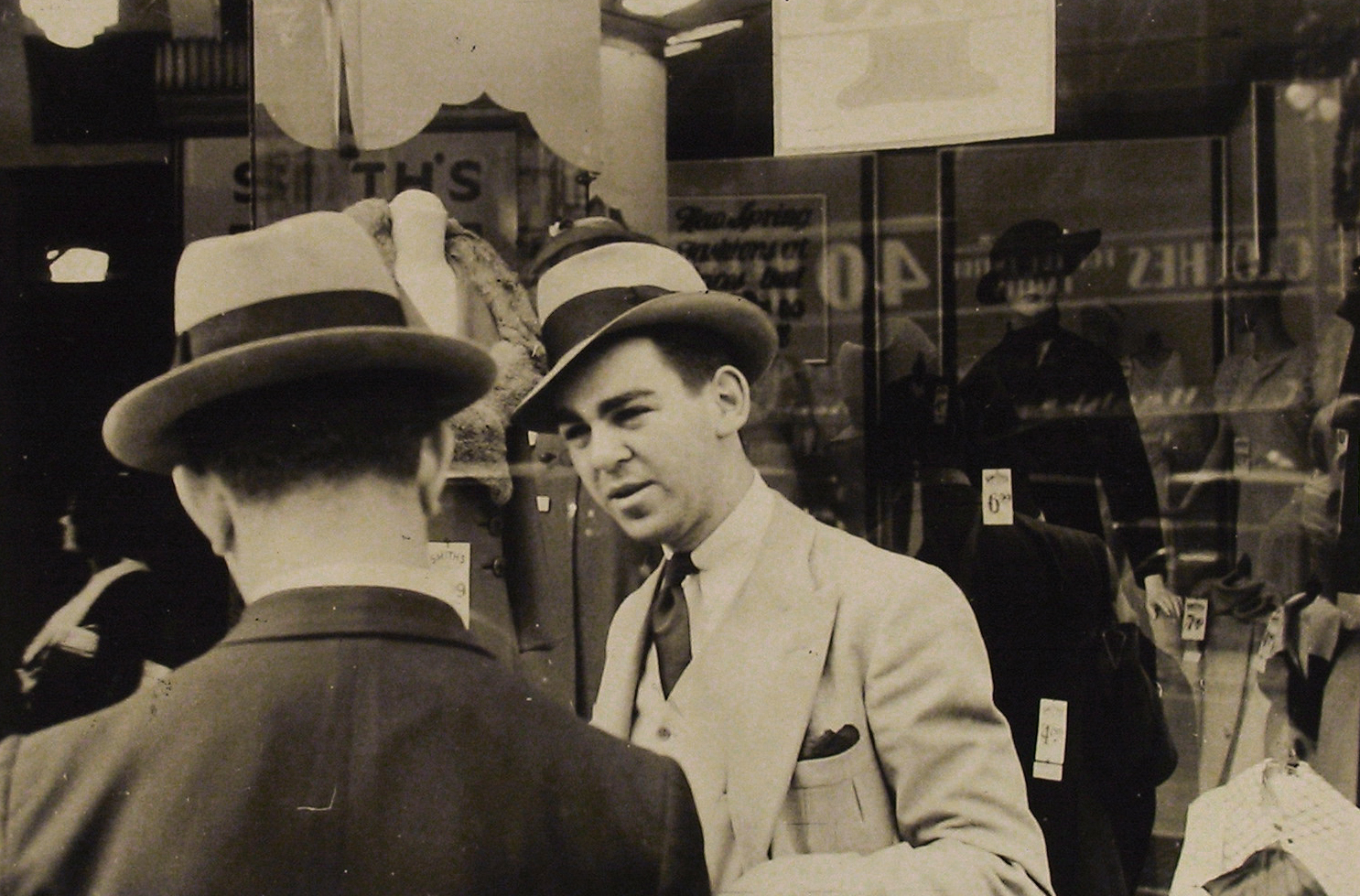 Walker Evans and His Early Circle 2004 Howard Greenberg Gallery