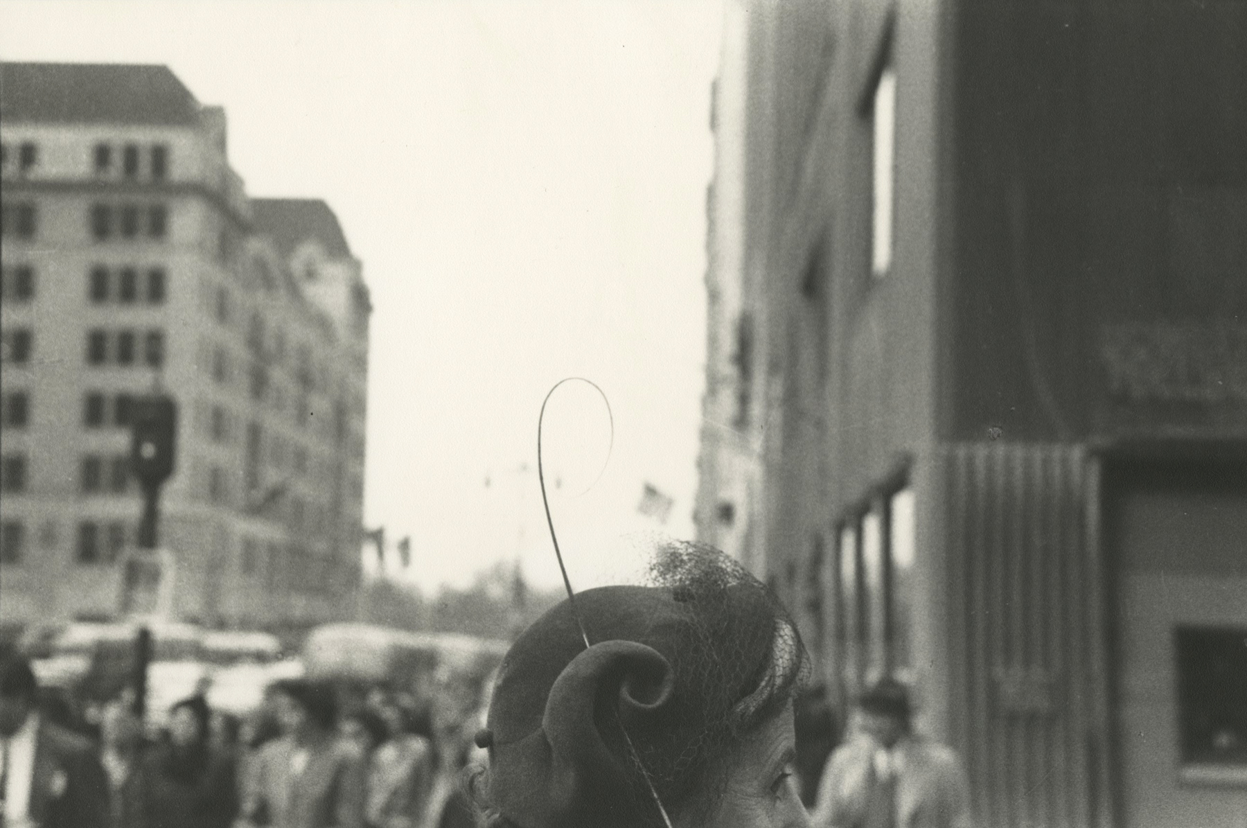 Saul Leiter - Howard Greenberg Gallery - Early Black and White - 2014