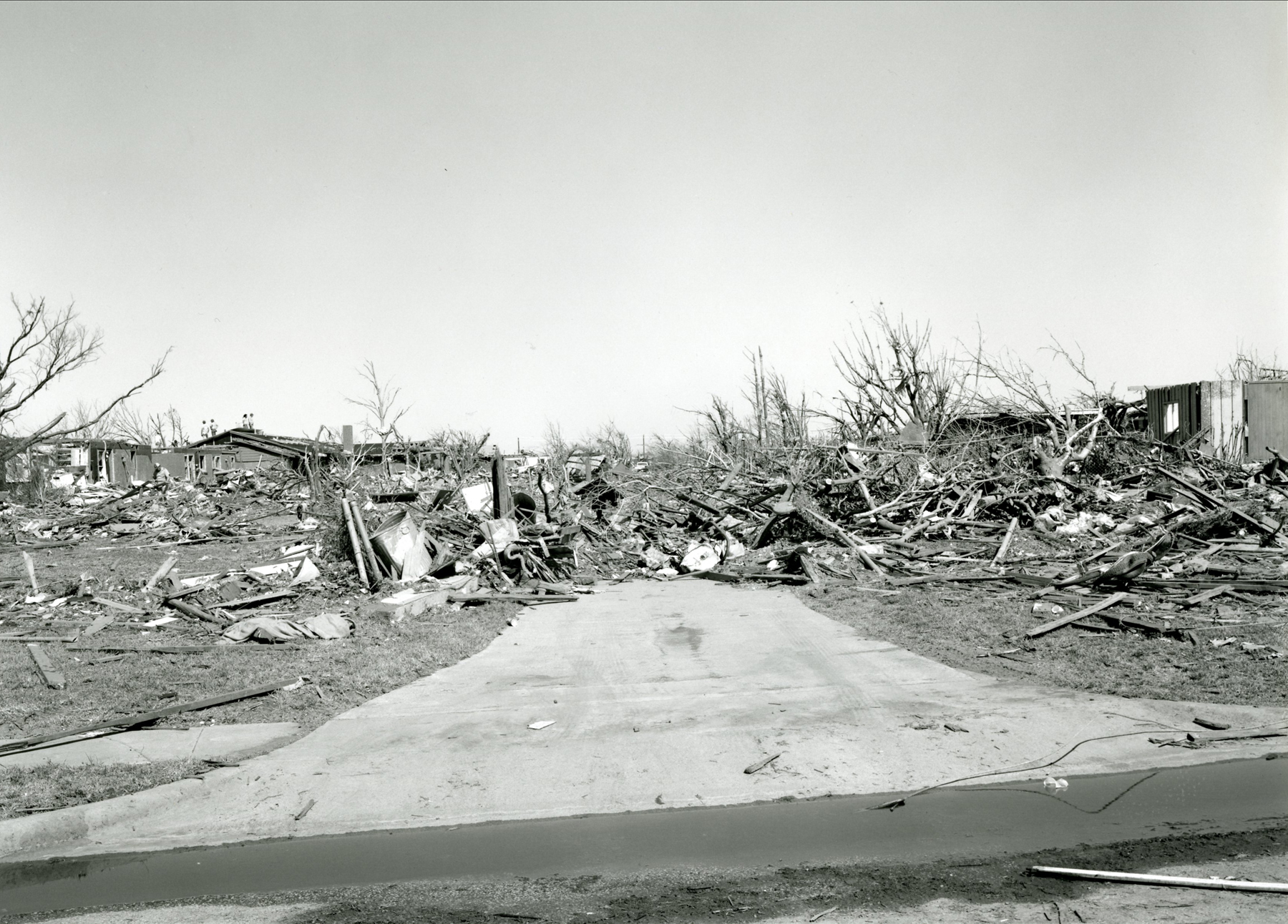 Frank Gohlke: One Thing and Another 2012 Howard Greenberg Gallery