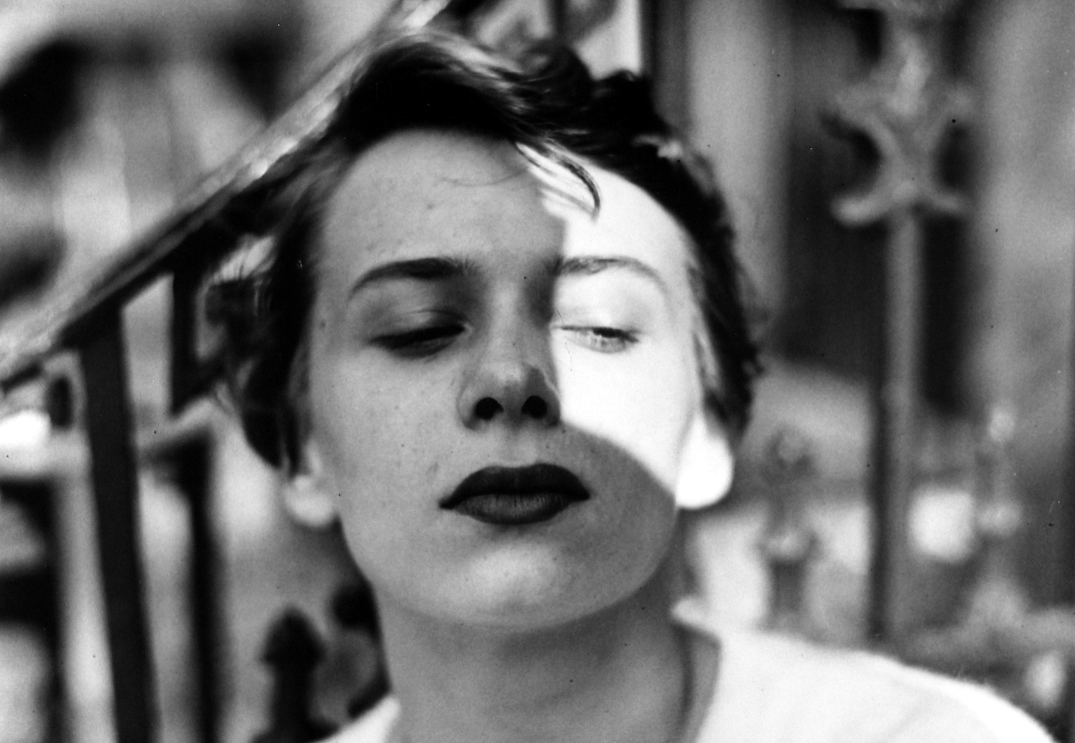 Saul Leiter: Women 2008 Howard Greenberg Gallery