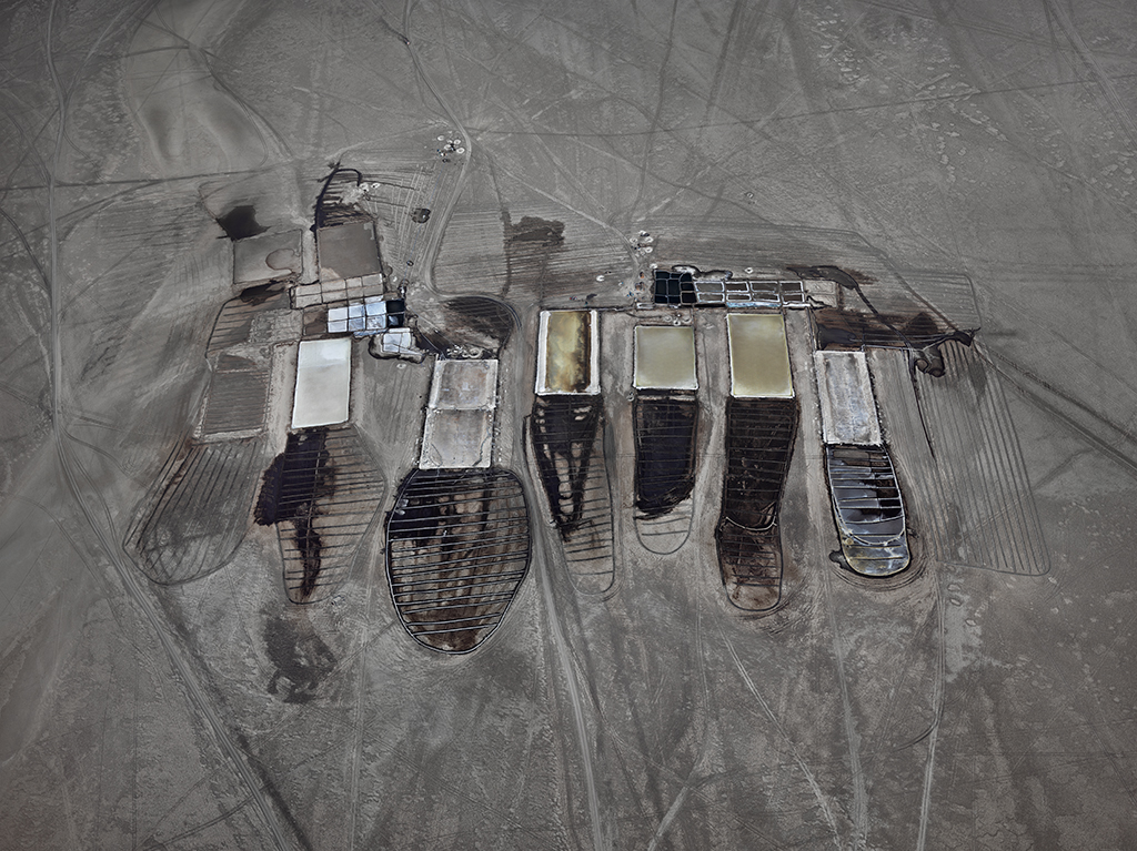 Edward Burtynsky - Salt Pans (2016) Howard Greenberg Gallery 2016