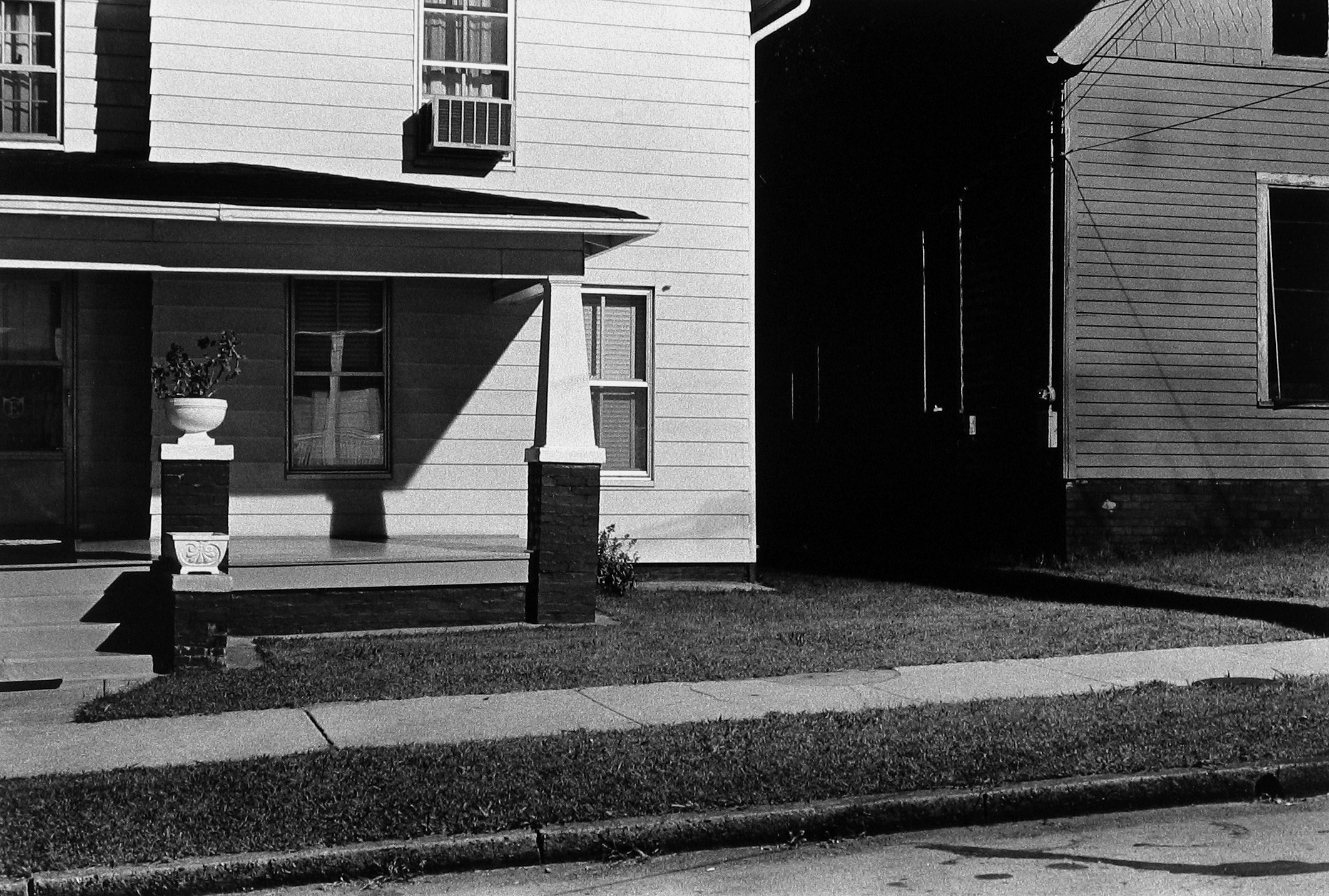 William Gedney: All Facts Eventually Lead to Mysteries - Howard Greenberg Gallery - 2016