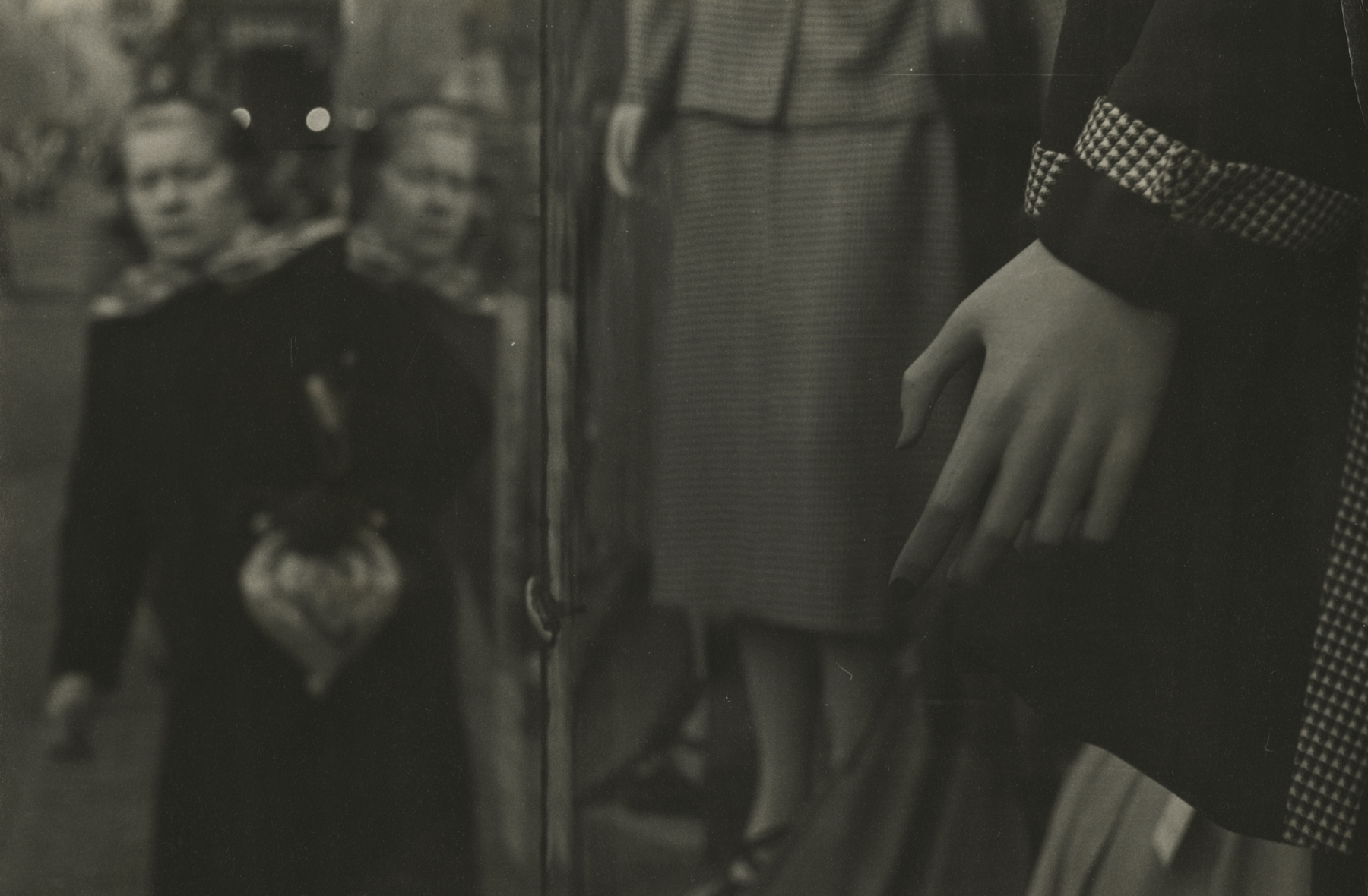 Sy Kattelson - Howard Greenberg Gallery - 2017