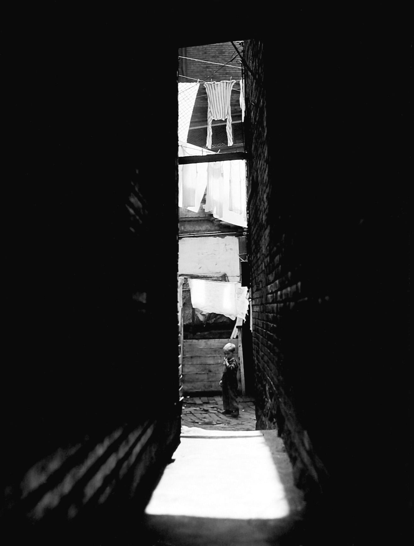 Laundry Lines - Howard Greenberg Gallery - 2015