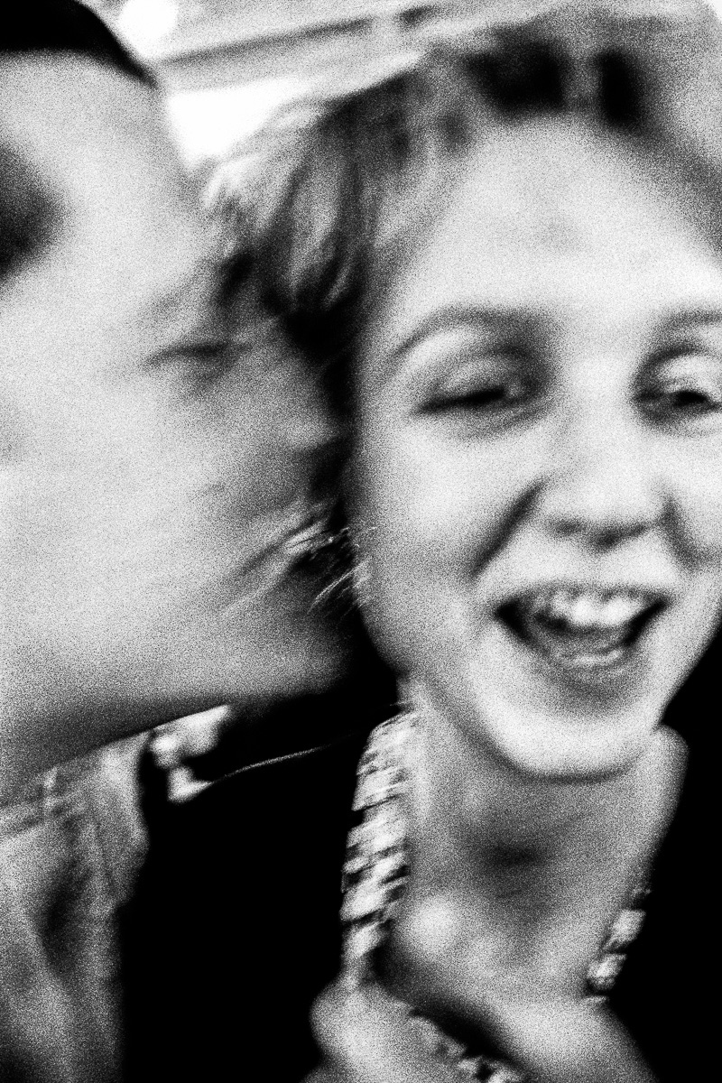 Ken Schles - INVISIBLE CITY / NIGHT WALK 1983-1989 - Howard Greenberg Gallery - 2015