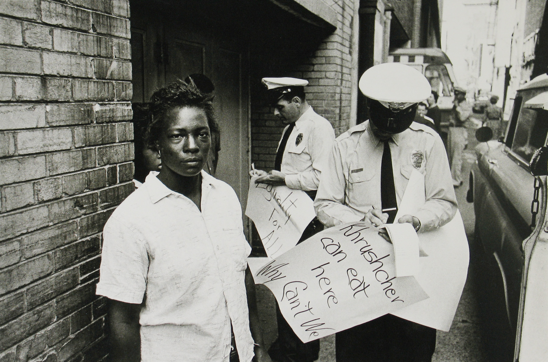 Injustice: Cvil Rights Photographs 2008 Howard Greenberg Gallery