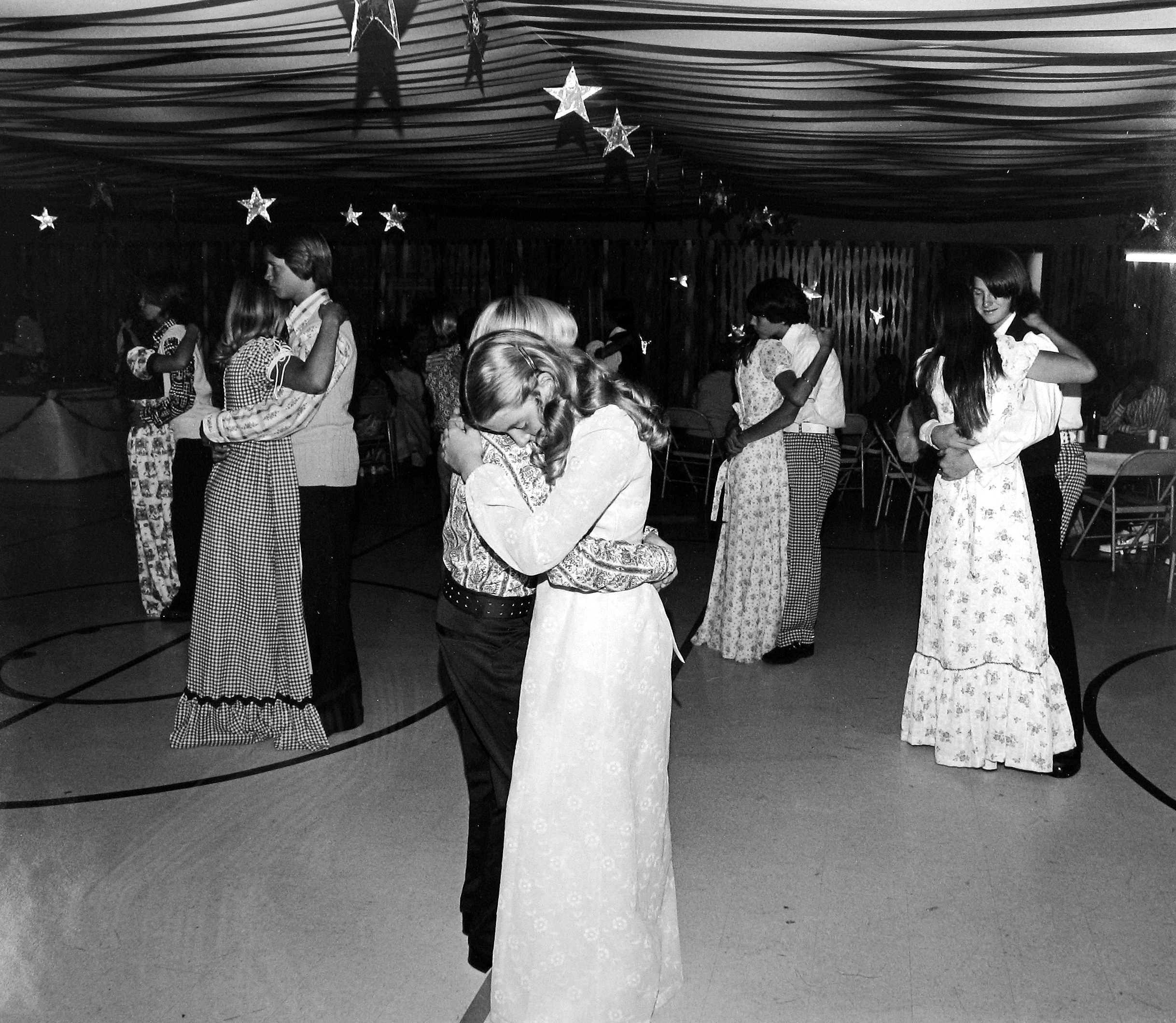 Right of Passage: Youth Culture from Mid-Century 2006 howard greenberg gallery