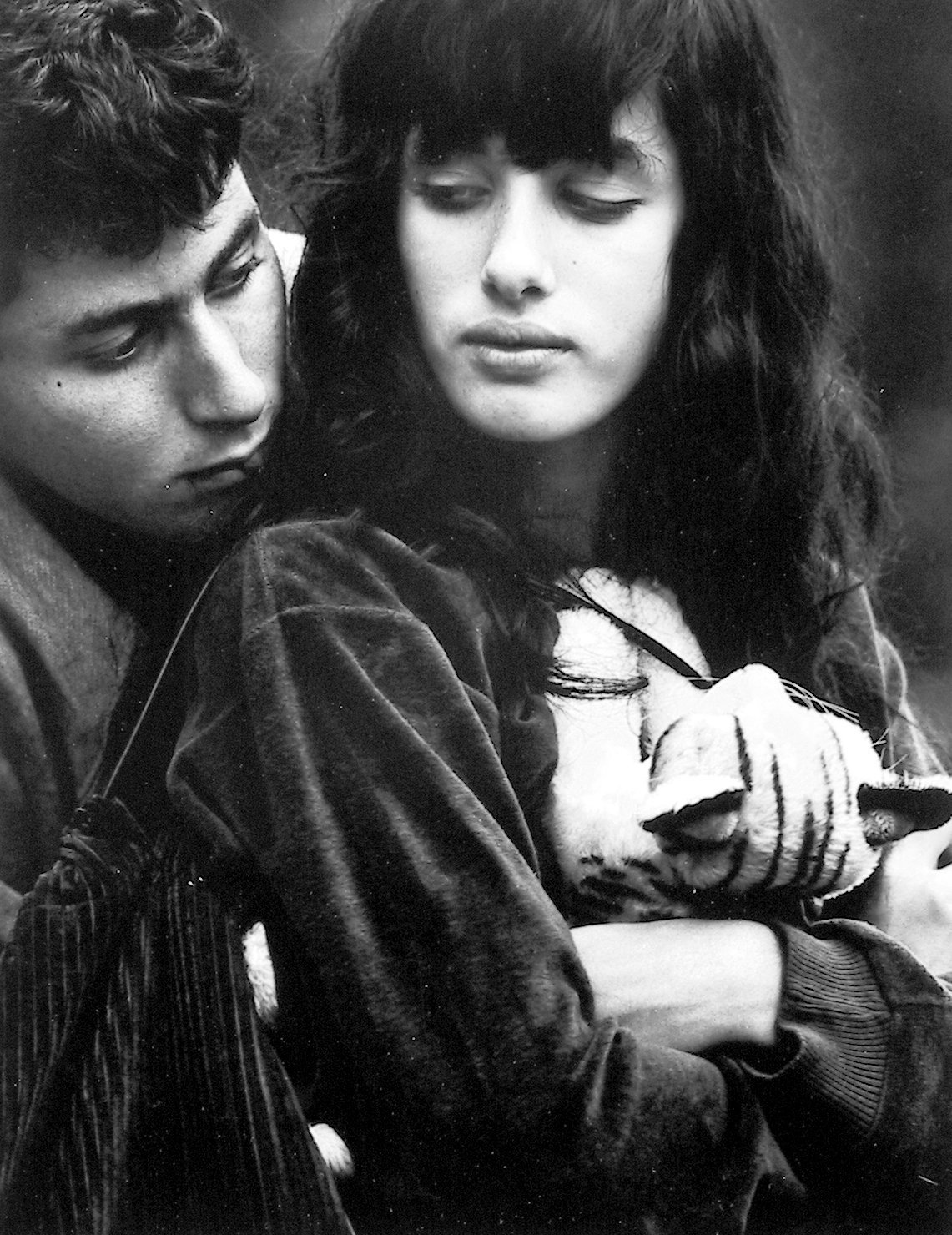 Right of Passage: Youth Culture from Mid-Century 2006 howard greenberg gallery