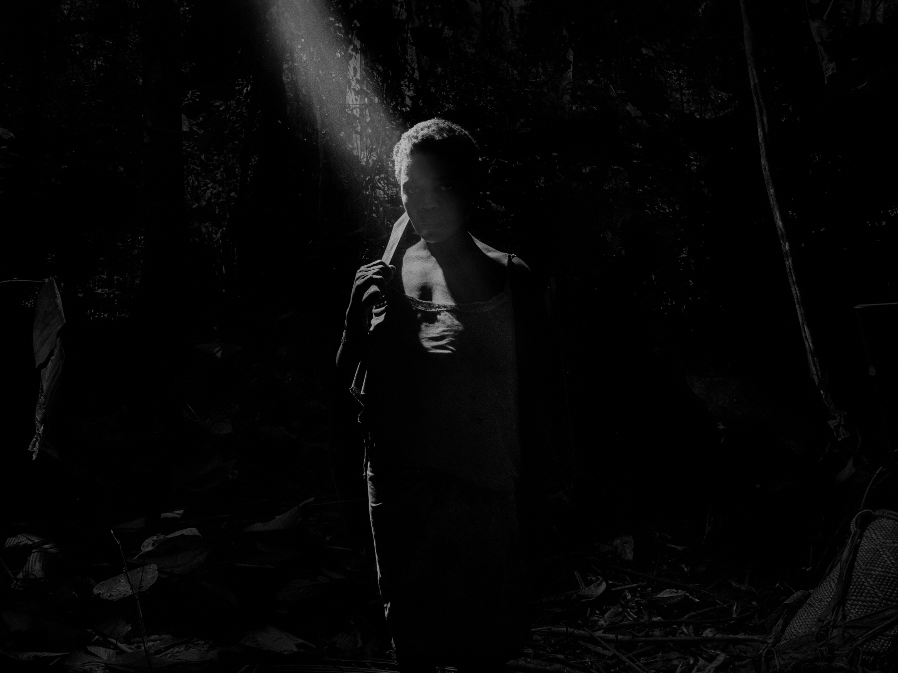 Alex Majoli SKĒNĒ - Howard Greenberg Gallery - 2017