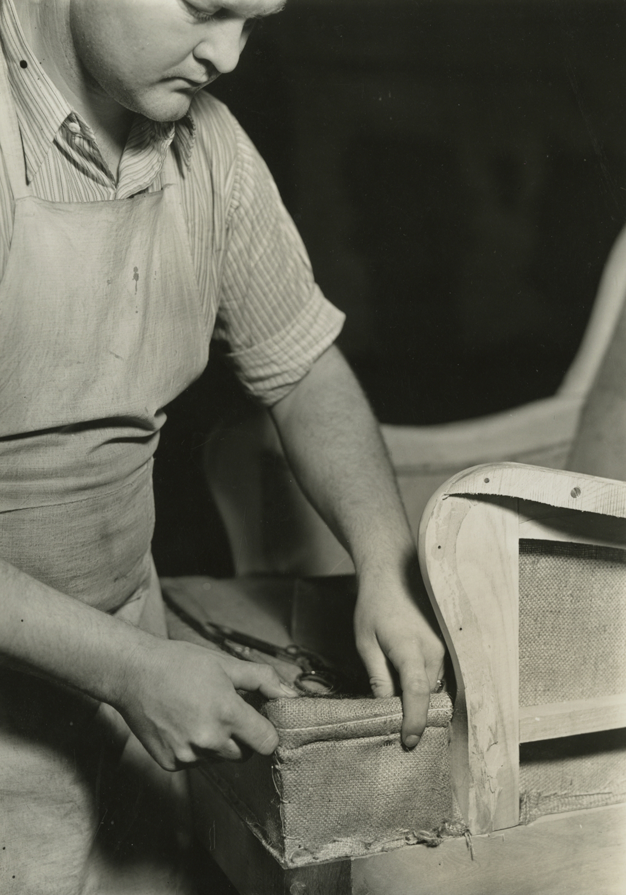 lewis hine, Tomlinson Chair Manufacturing Co., High Point, North Carolina, 1936-37  Gelatin silver print; printed c.1936-37  6 5/8 x 4 5/8 inches