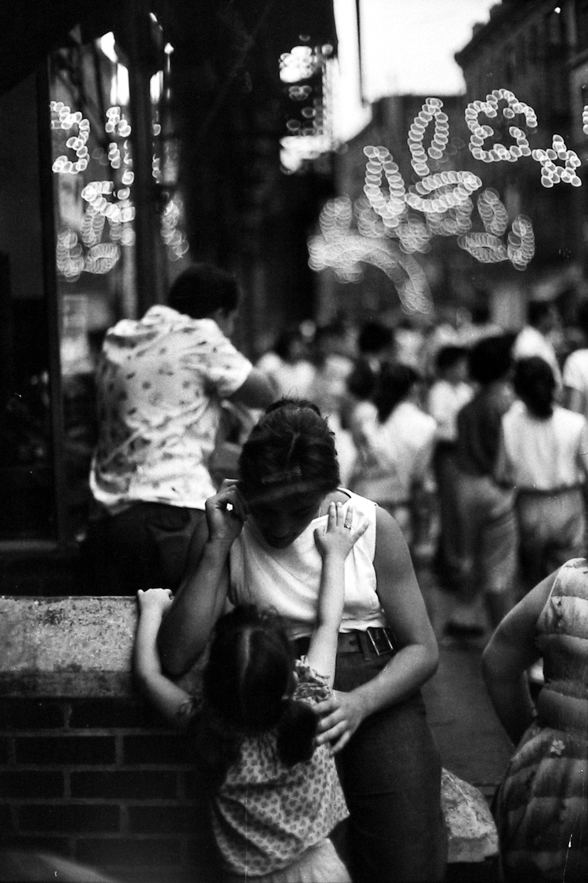 Bruce Davidson Inside/Outside Howard Greenberg Gallery 2003