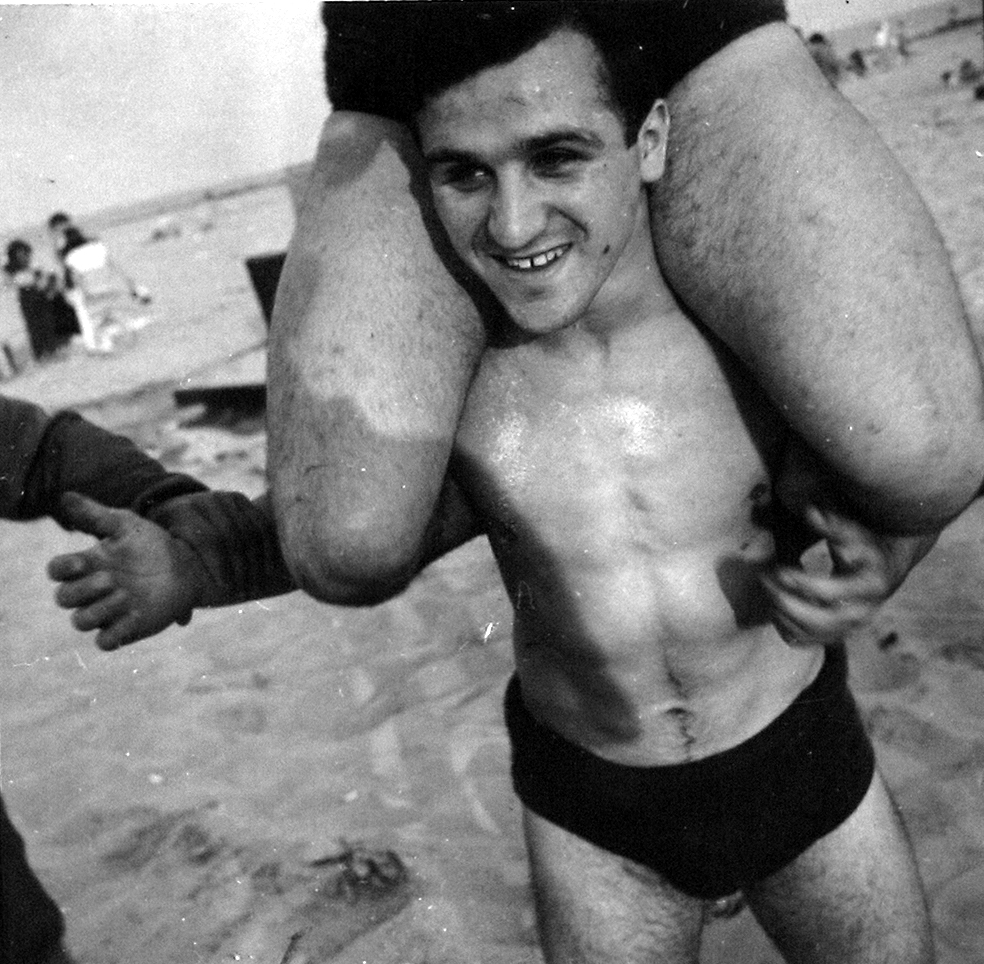 Coney Island Sideshow 2007 Howard Greenberg Gallery