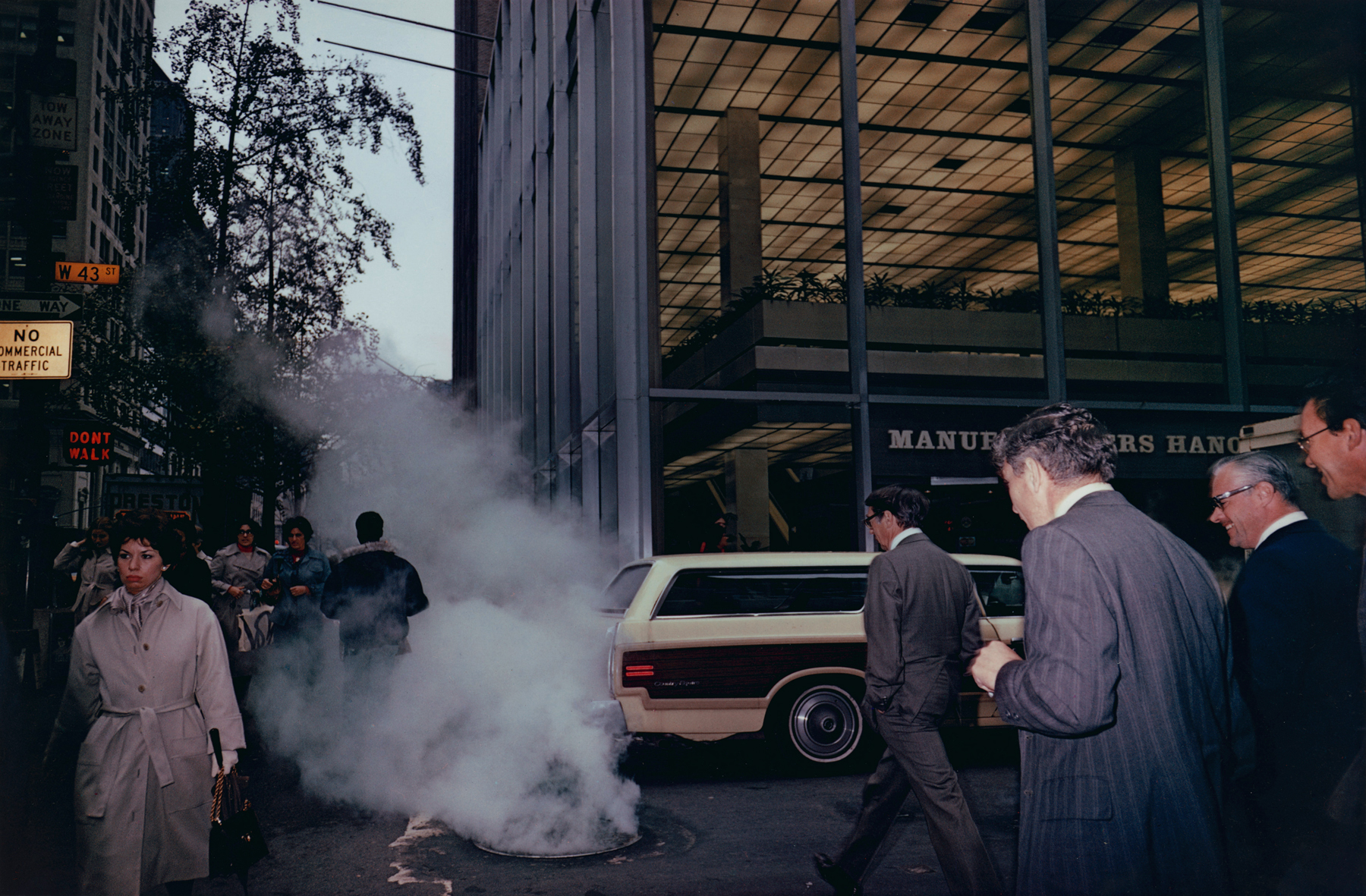 Joel Meyerowitz - 50 Years of Photographs Part I: 1962 - 1977 2012 Howard Greenberg Gallery