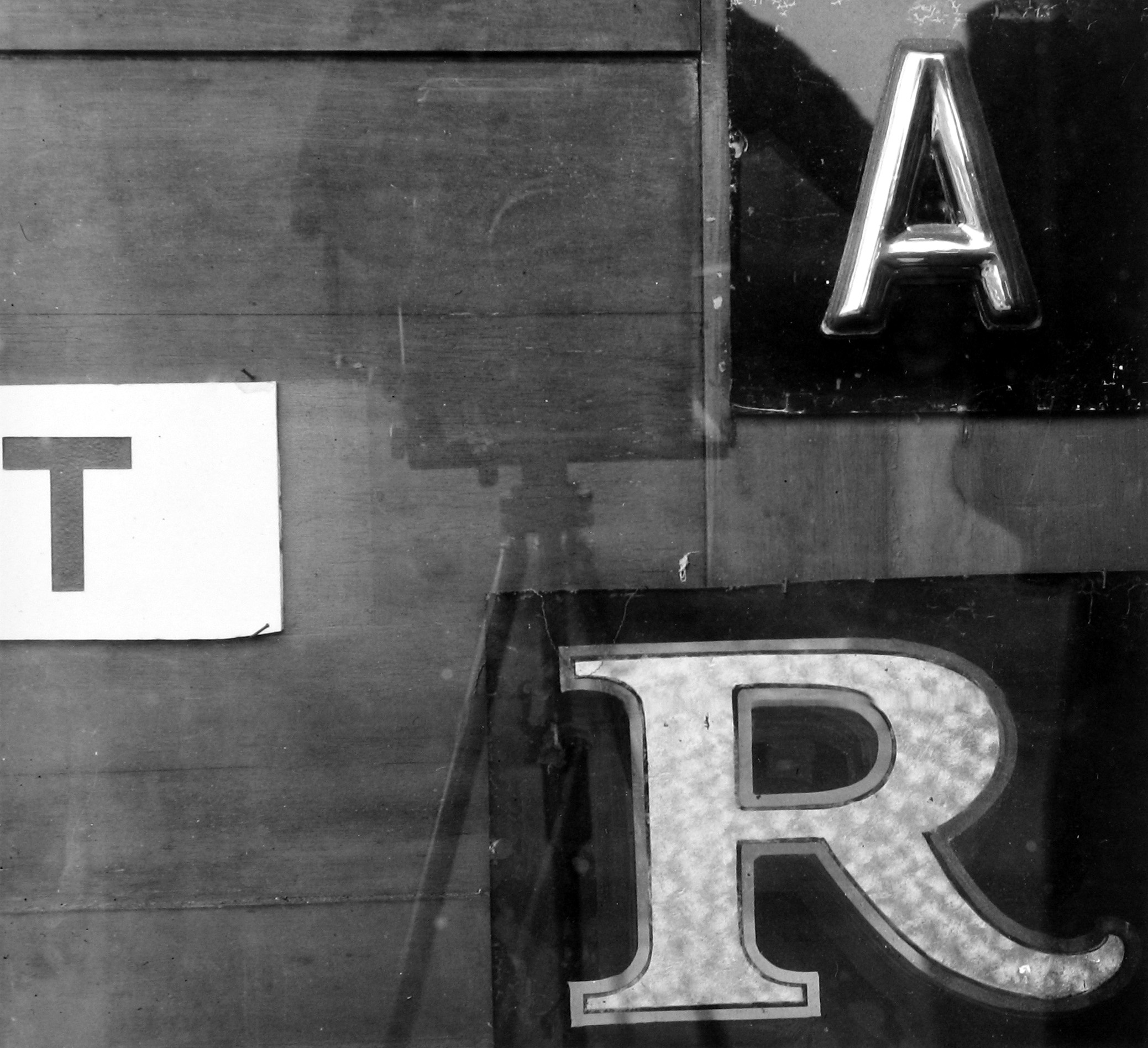 Arnold Newman: The Early Work 1938-1942 2007 Howard Greenberg Gallery