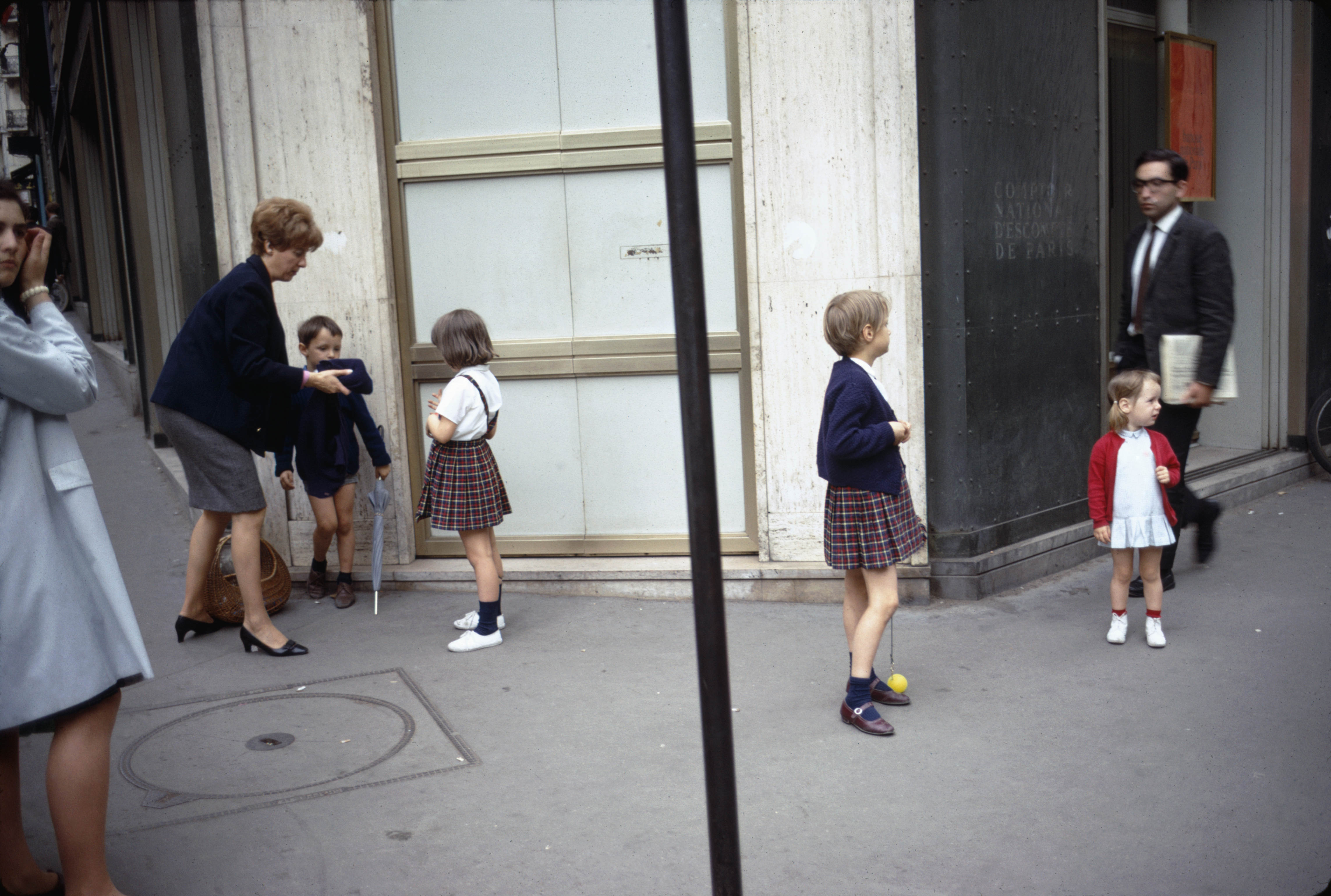 Joel Meyerowitz From the Car 2014 Howard Greenberg Gallery
