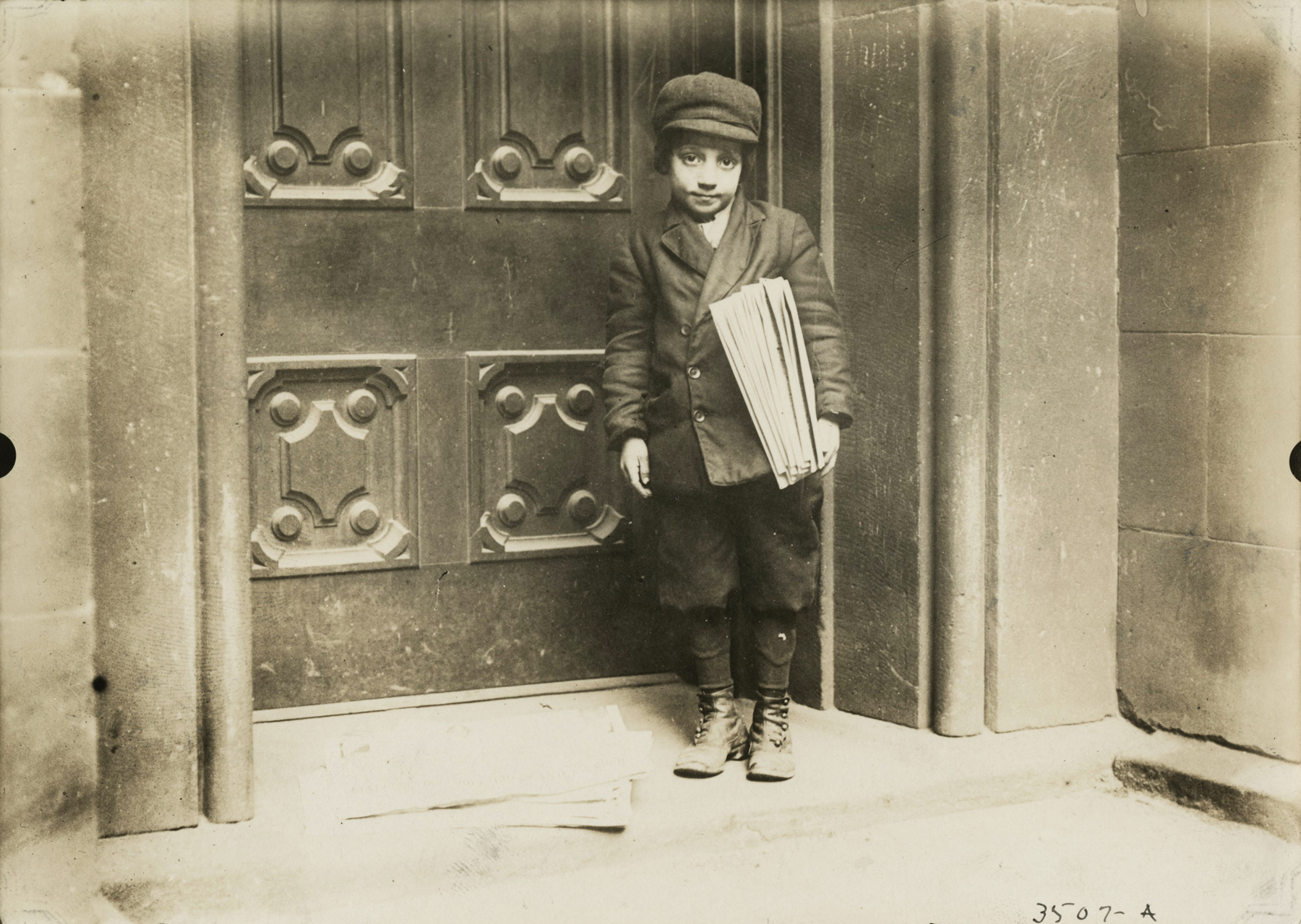 Lewis Hine - Howard Greenberg Gallery - 2017