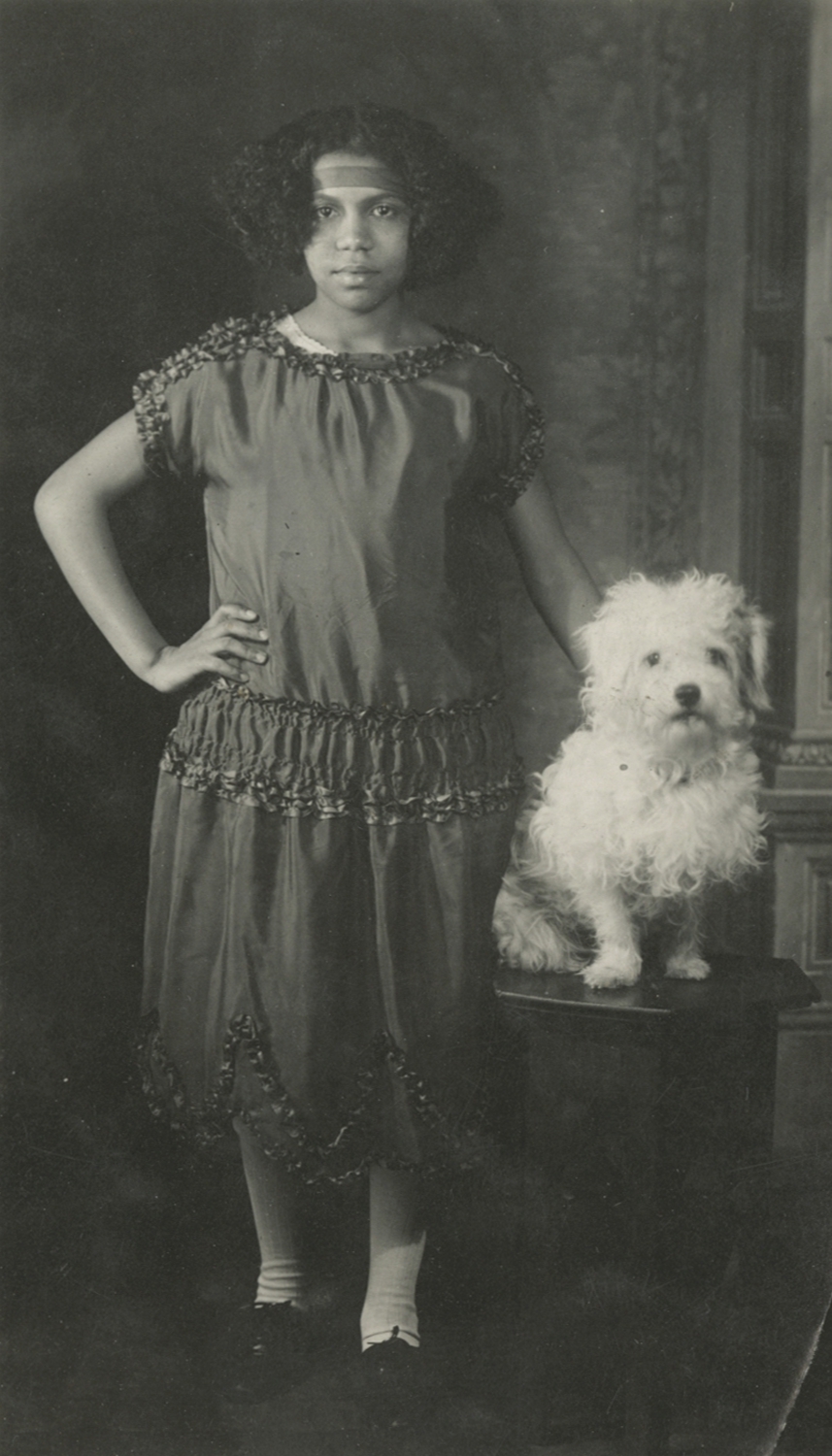 James Van Der Zee - Young Girl with Dog, 1921 - Howard Greenberg Gallery - 2019