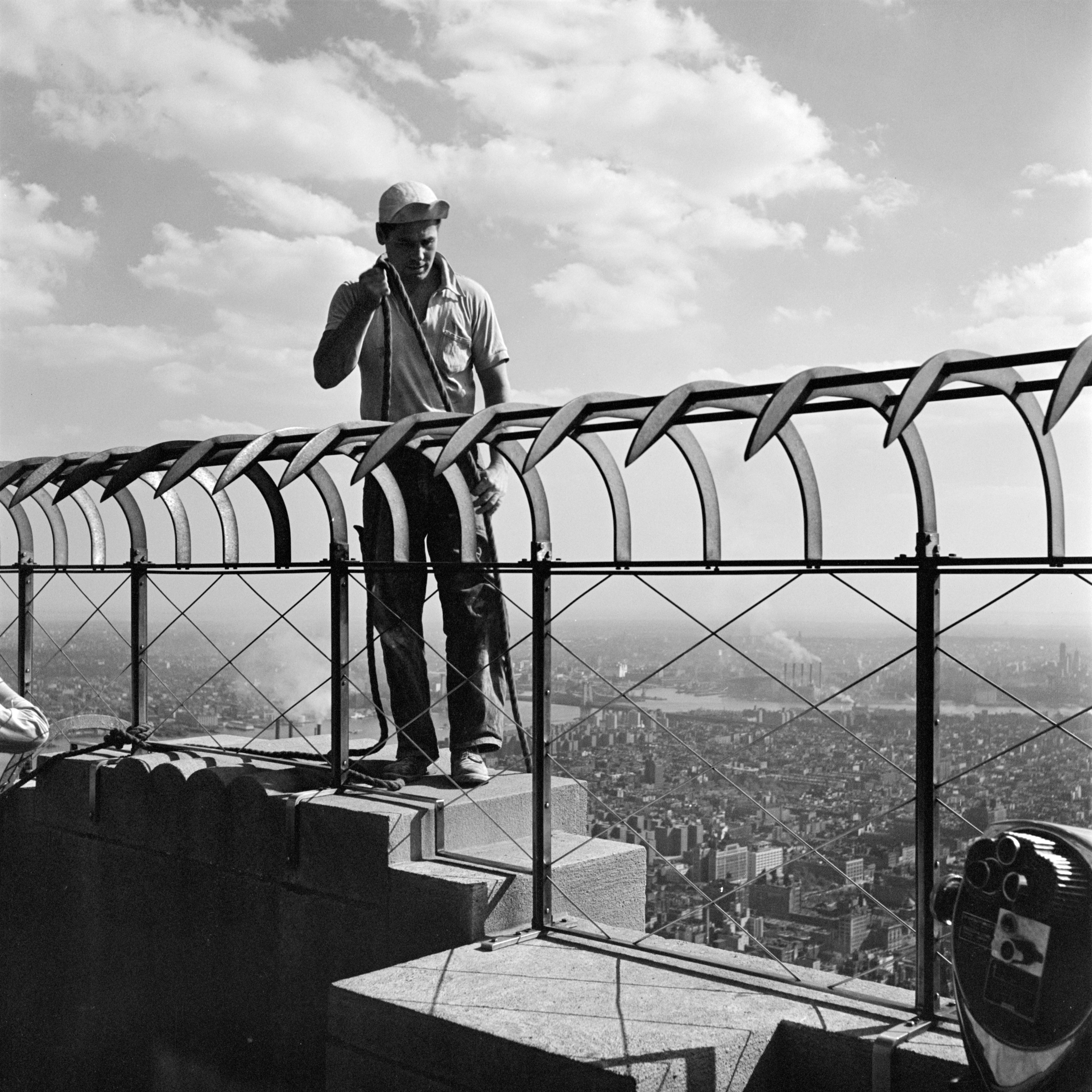 Akris x Vivian Maier 2017 Howard Greenberg Gallery