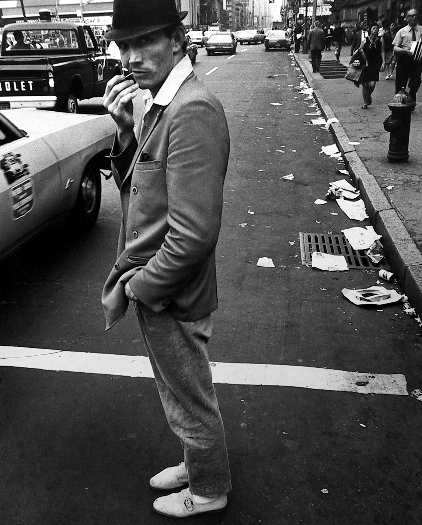 Leon Levinstein: Living in the Edge 2010 Howard Greenberg Gallery