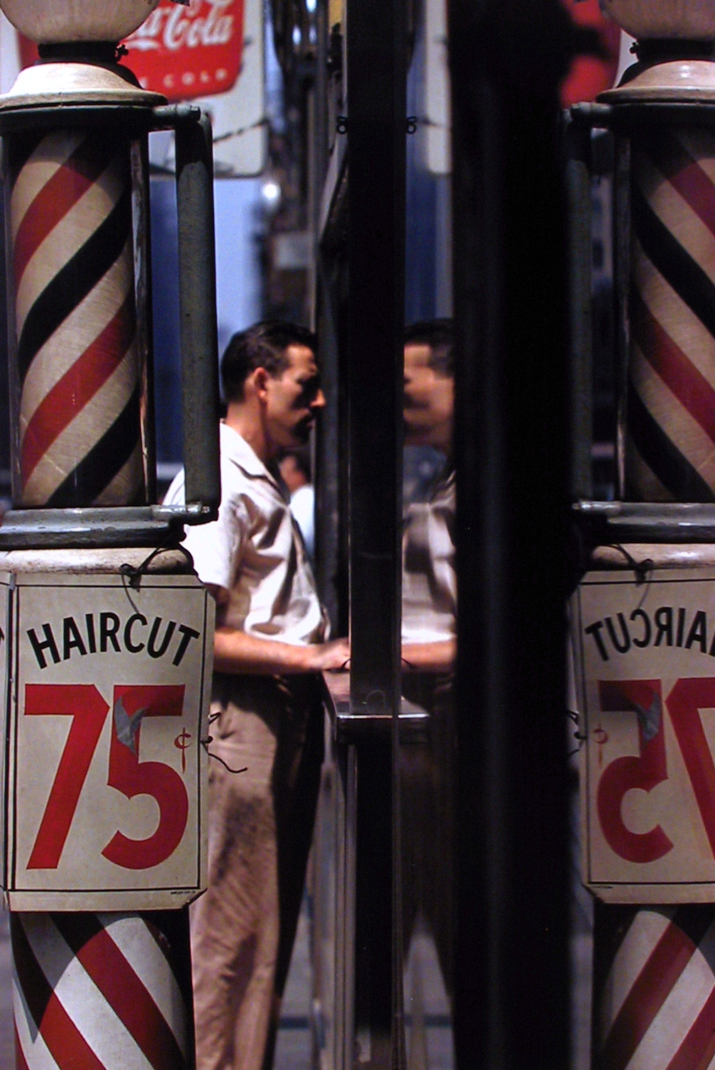 Saul Leiter - Haircut - 1956
