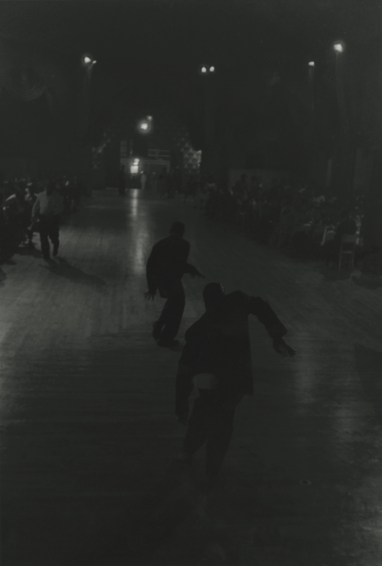 Right of Passage: Youth Culture from Mid-Century 2006 howard greenberg gallery