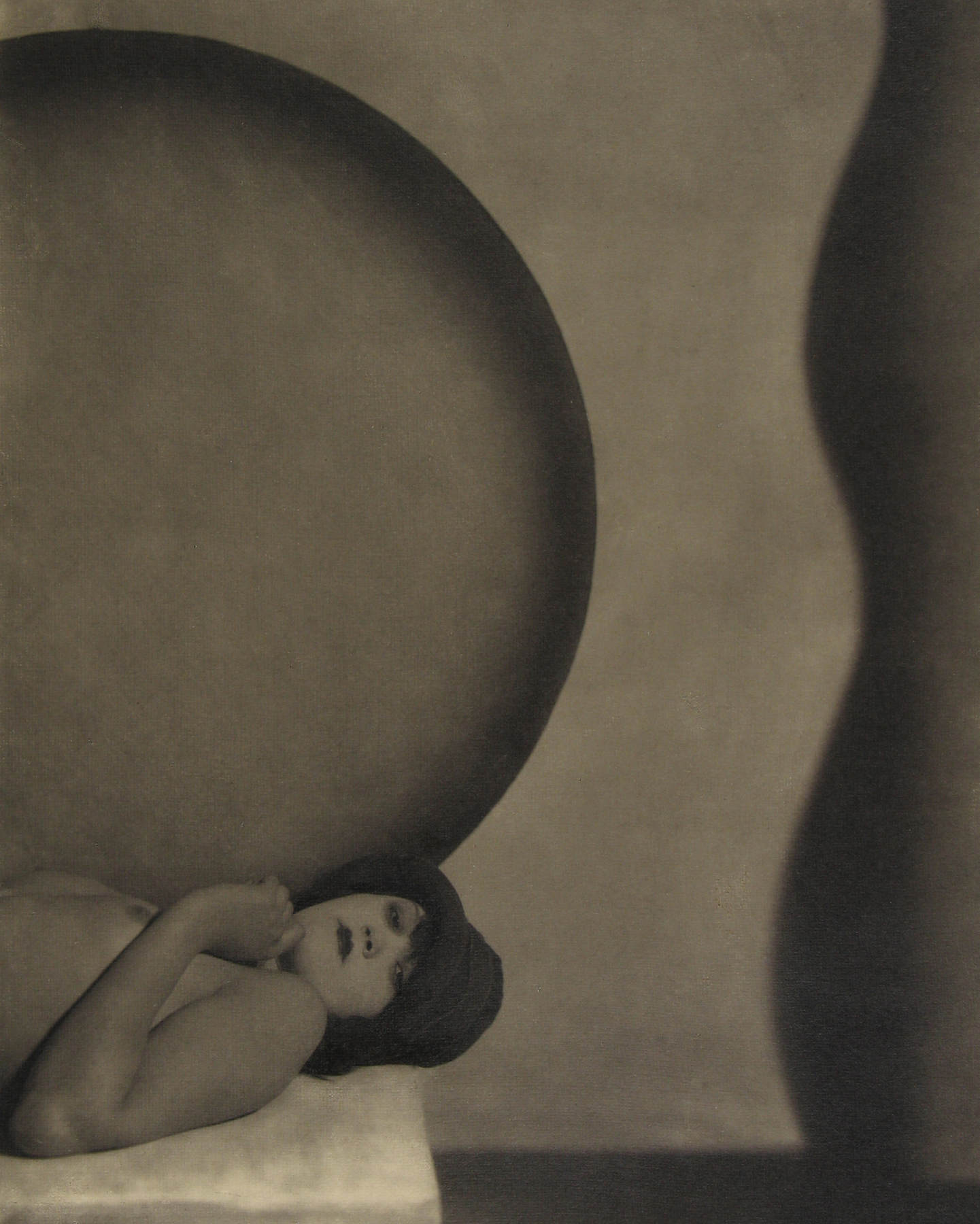 The Heartbeat of Fashion 2010 Howard Greenberg Gallery