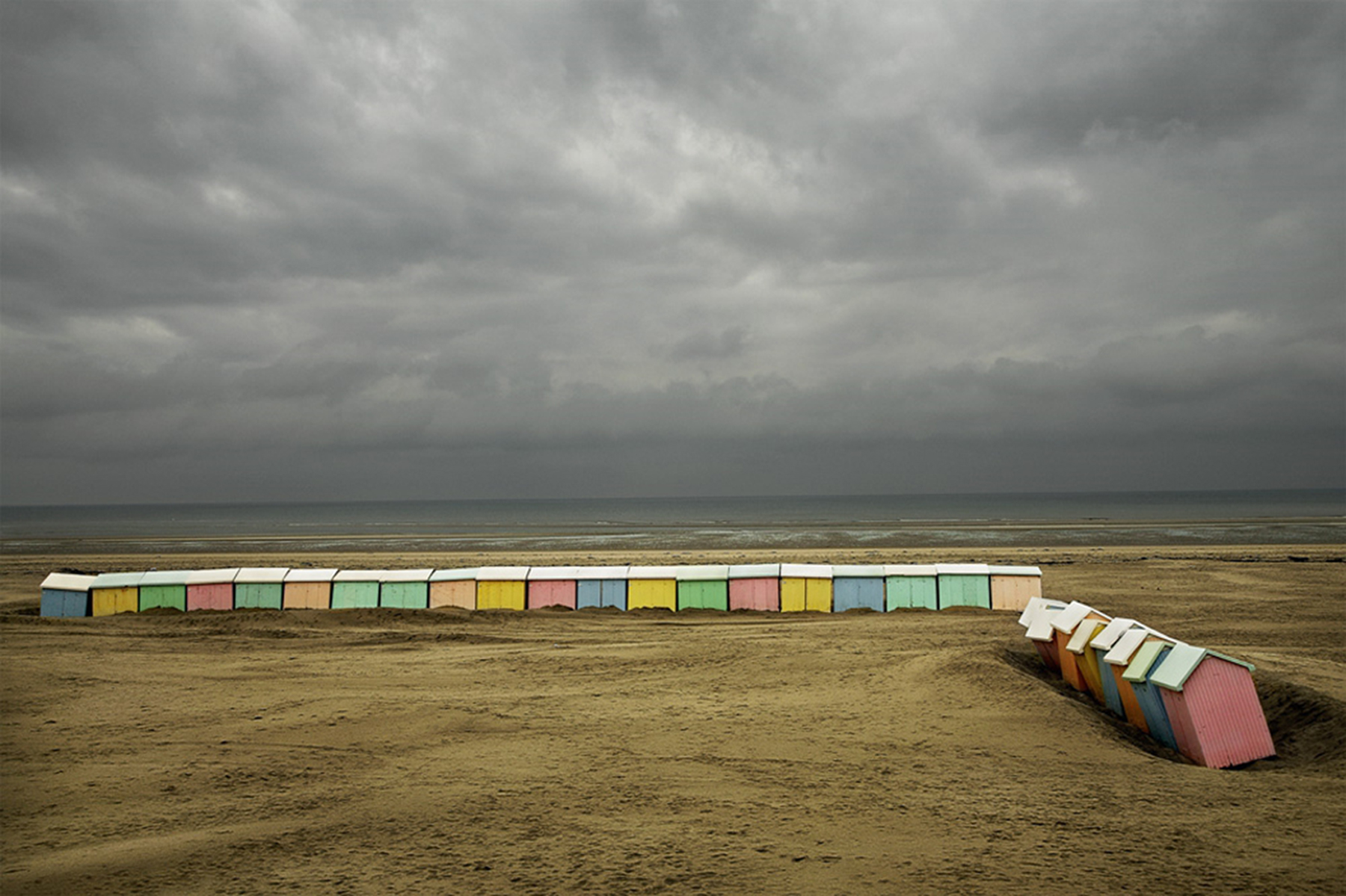 Harry Gruyaert, Berck Beach, Nord-Pas-de-Calais, France, 2007, Howard Greenberg Gallery, 2019